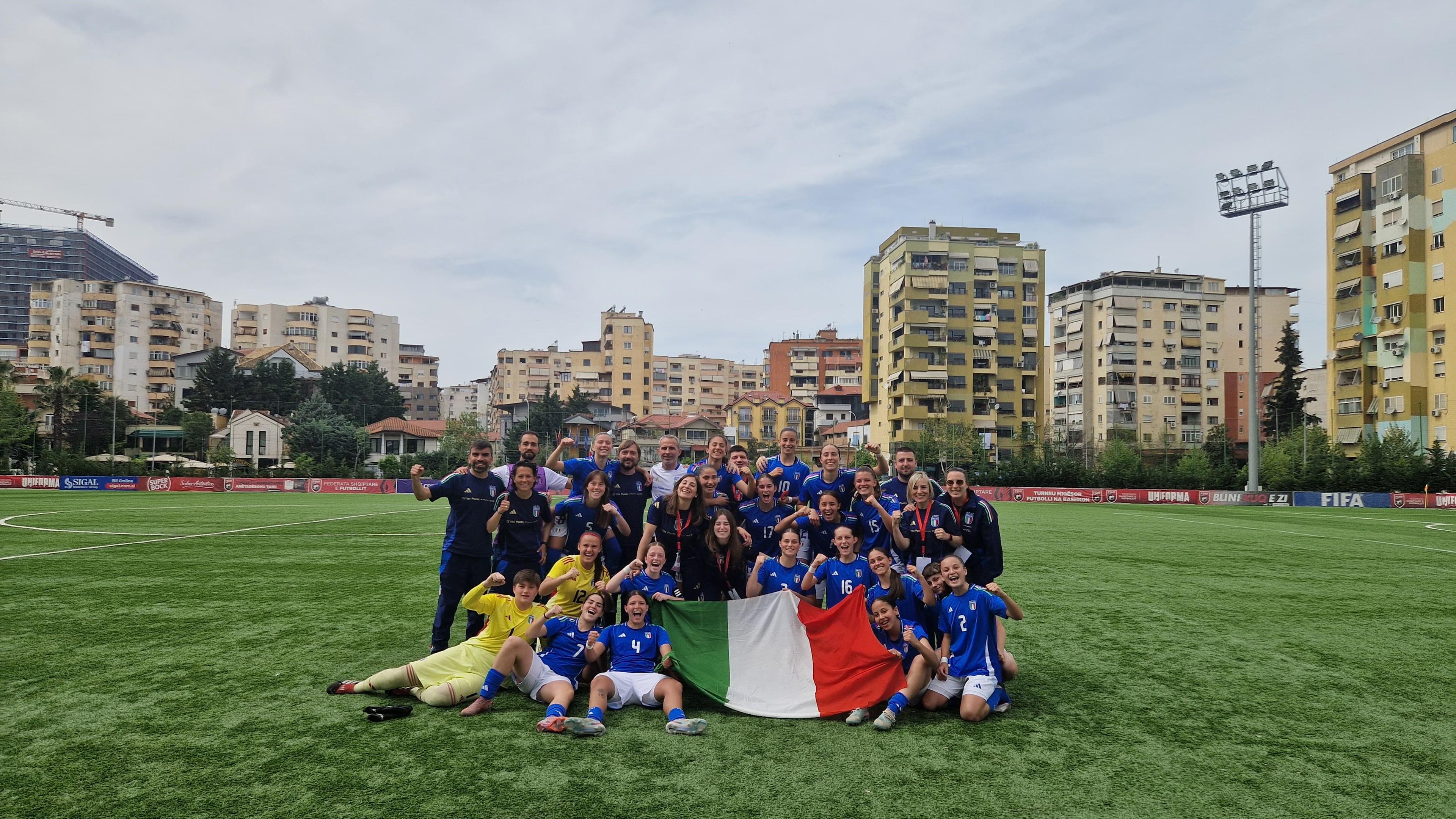 L’Italia dà spettacolo a Tirana, le Azzurrine travolgono l’Albania e conquistano il Torneo di Sviluppo UEFA