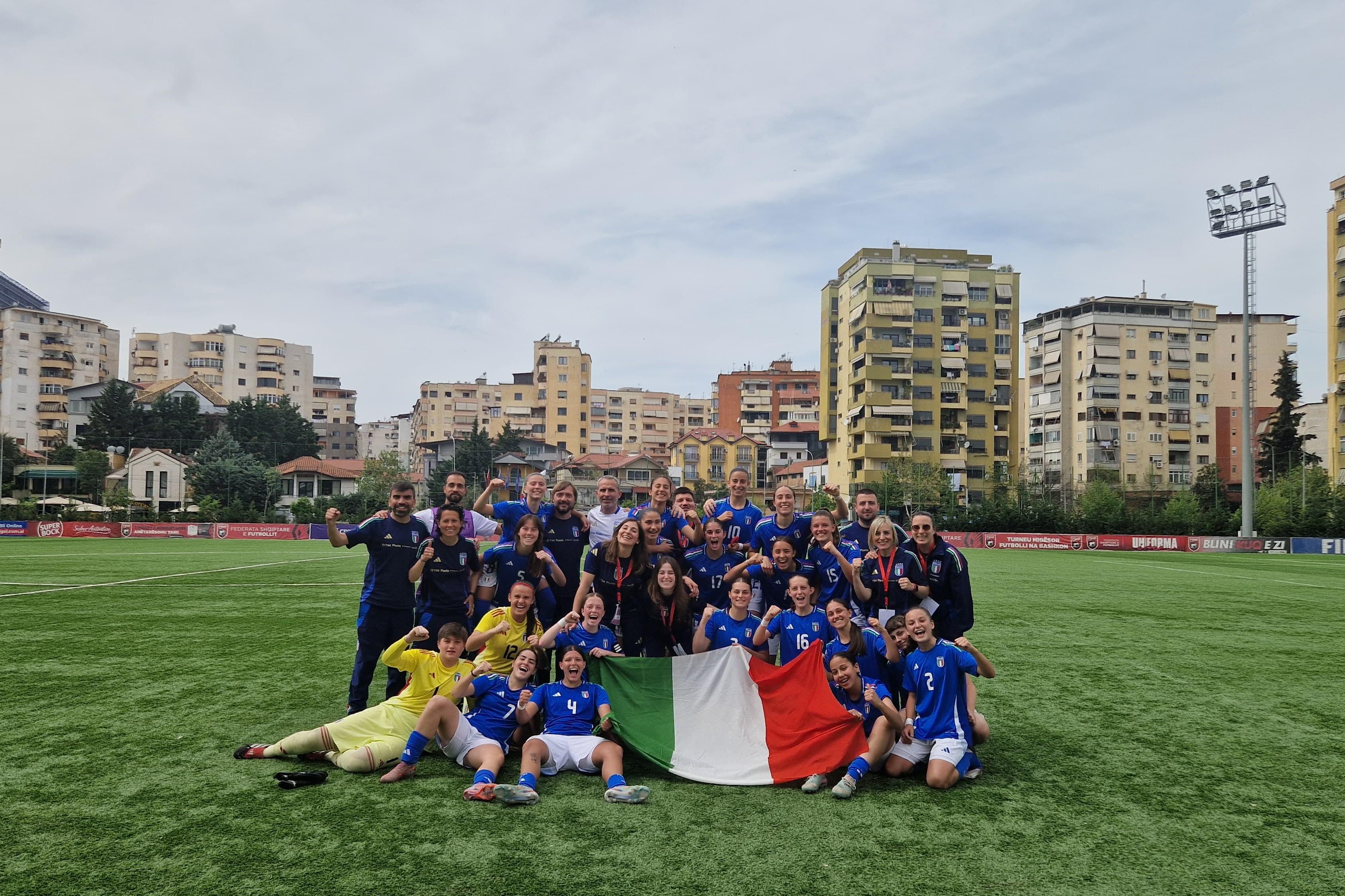 L’Italia dà spettacolo a Tirana, le Azzurrine travolgono l’Albania e conquistano il Torneo di Sviluppo UEFA