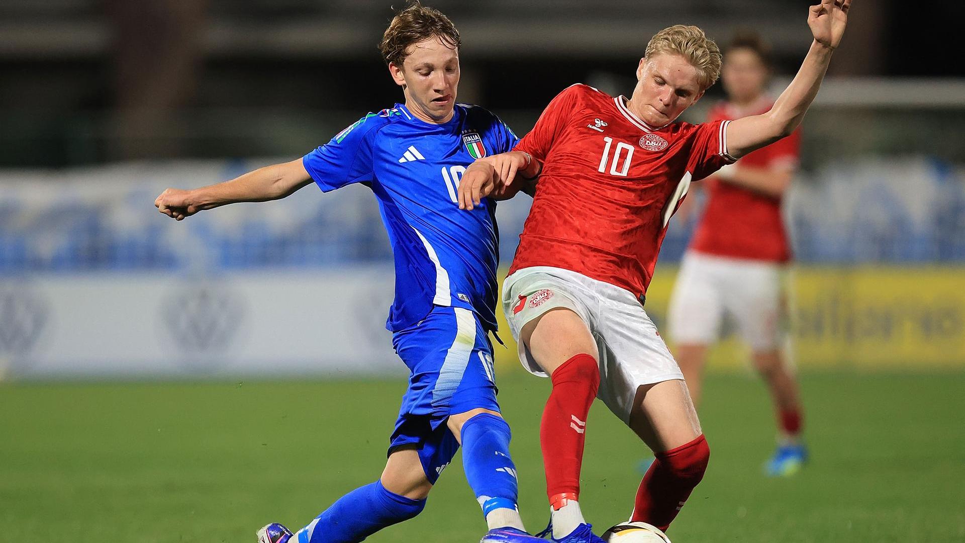 Italy and Denmark draw eight-goal thriller in Viareggio. Pasqual: “Show of character”.