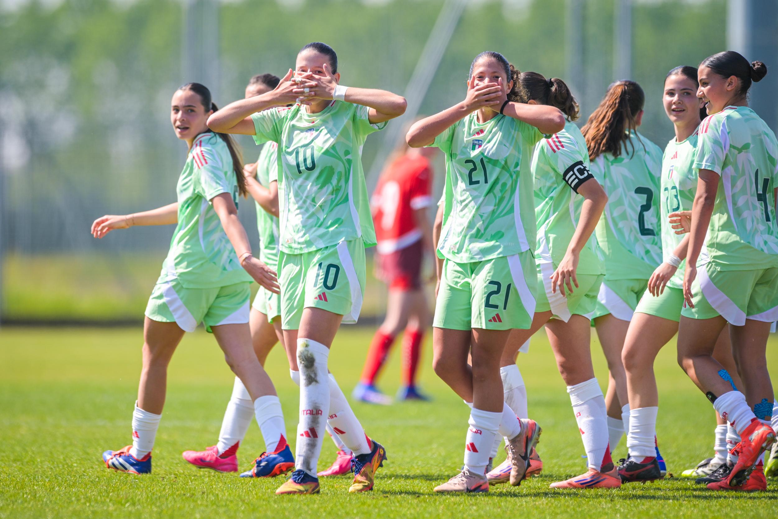 Riscatto Italia a Novarello: le Azzurrine vincono 2-0 il secondo test con la Svizzera. Dessì: “Sono molto soddisfatto”