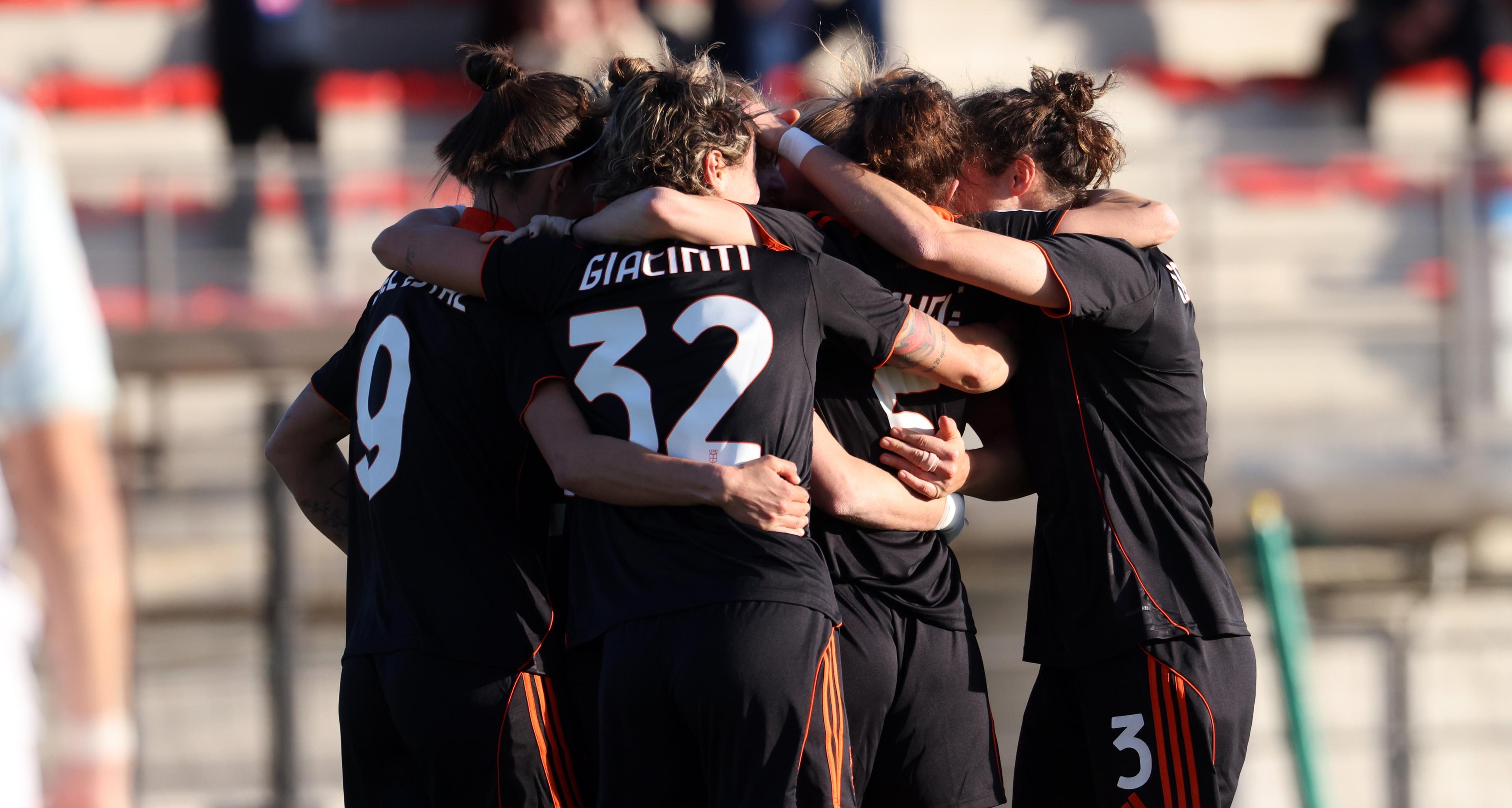 Il Como prepara la festa: basta un punto con il Trastevere per centrare la A. Il Frosinone torna allo ‘Stirpe’