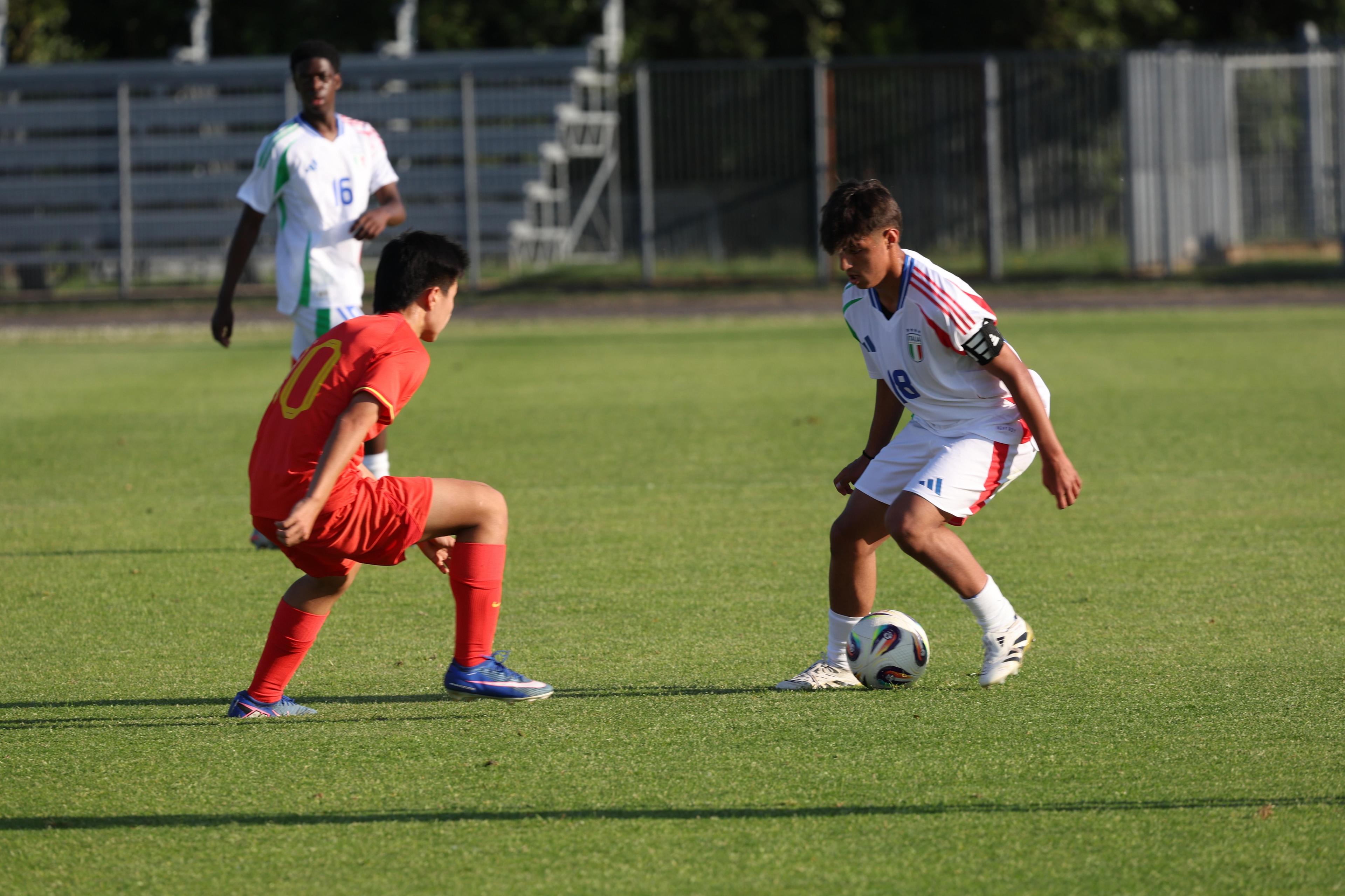 Azzurrini ko a Gradisca d’Isonzo: 2-0 per la Cina. Battisti: “Errori pagati a caro prezzo”