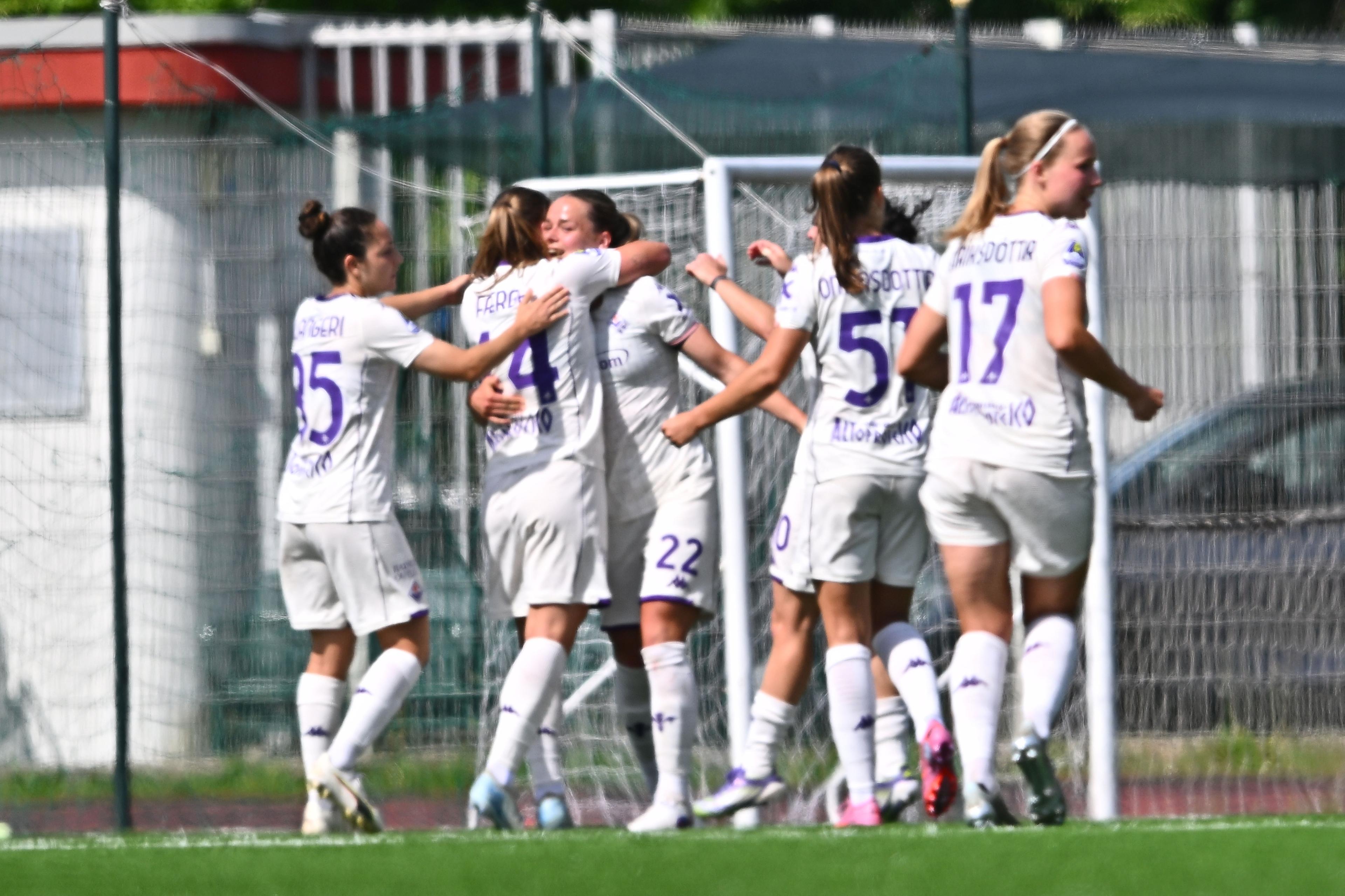Il Genoa retrocede in Serie B, battuto 3-2 dalla Fiorentina. Napoli, 0-0 col Como e addio Champions
