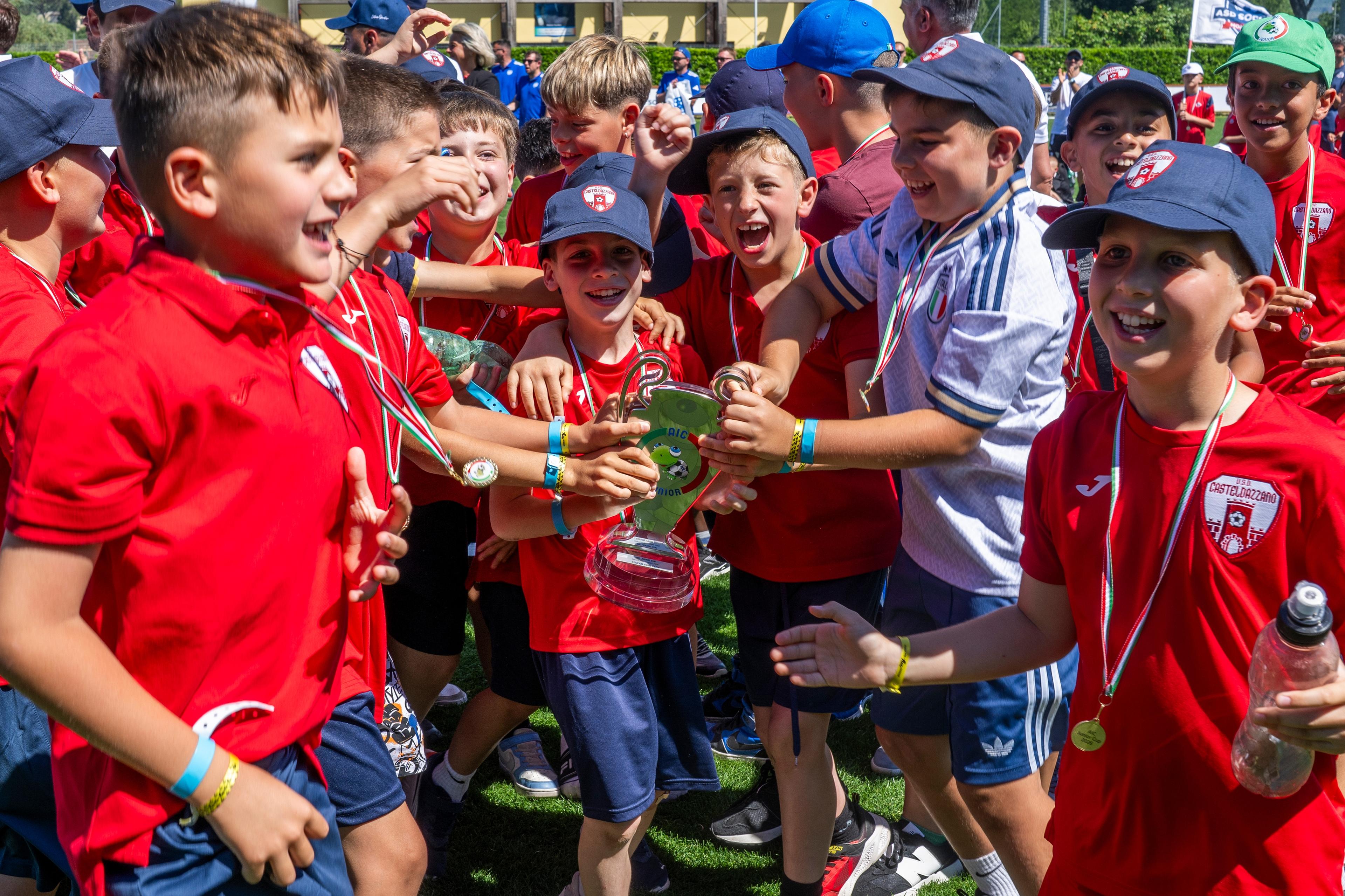 Grande successo dell'AIC Junior Cup: oltre 1000 persone, tra cui 400 bambini, hanno animato Coverciano per 2 giorni