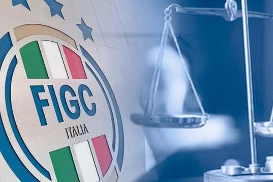 Violazioni amministrative: 2 punti di penalizzazione alla Juve Stabia, 6 al Crotone, 5 al Trapani e 7 al Siracusa