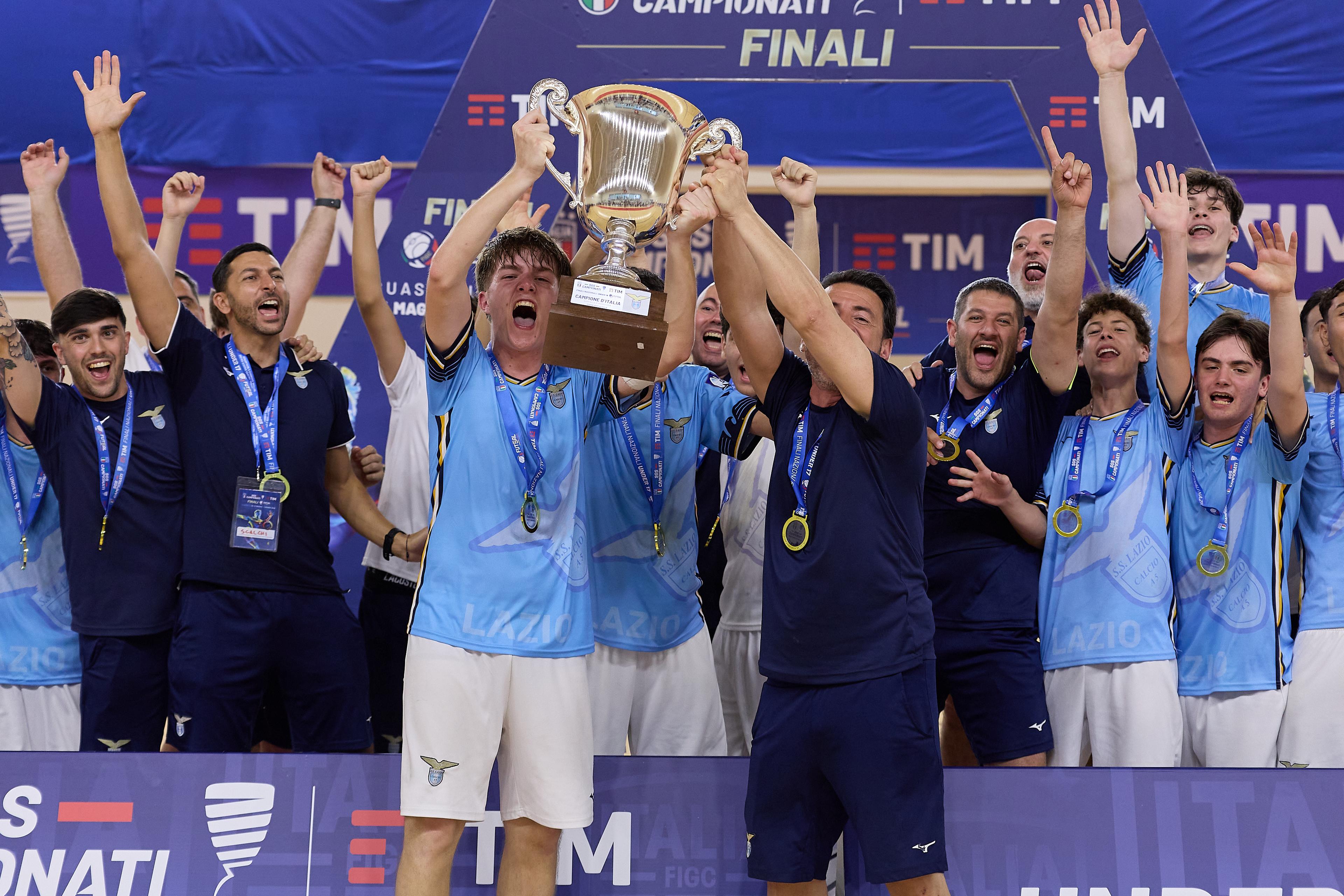 Storica Lazio, è doppietta scudetto nel futsal con l’U15 e l’U17: nessuno ci era mai riuscito prima