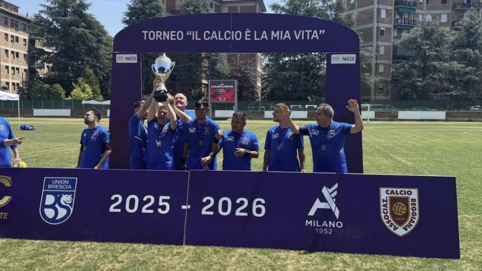 Le idee e le emozioni del 'talk', gli abbracci del torneo tra squadre DCP: a Reggio Emilia il calcio inteso come progetto di vita