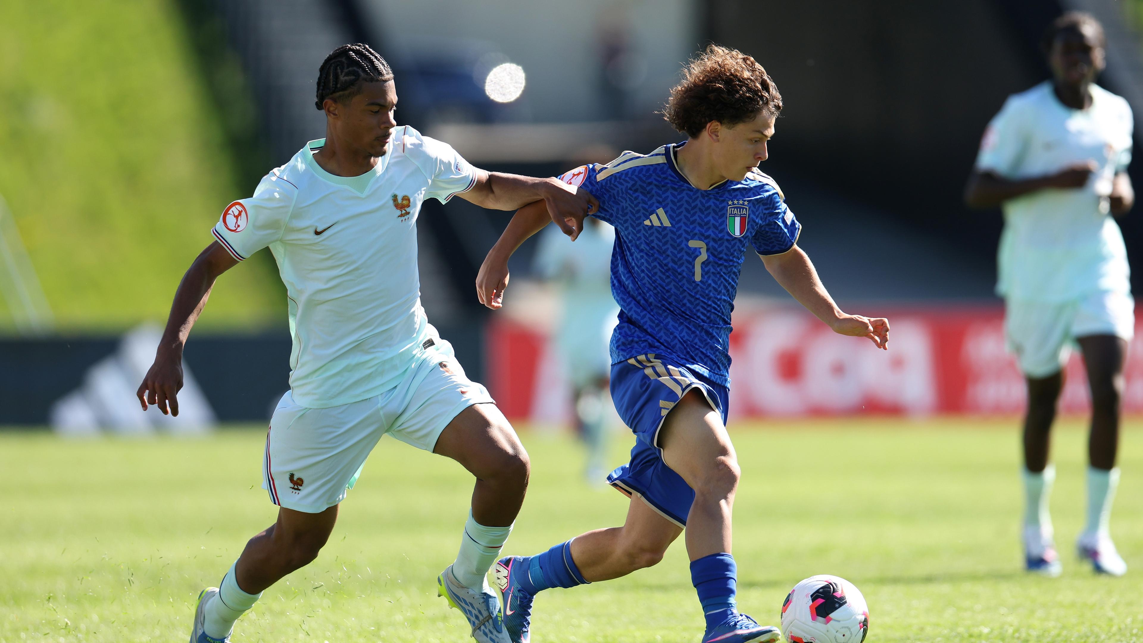 Prova di forza dell'Italia: 1-0 alla Francia all'esordio