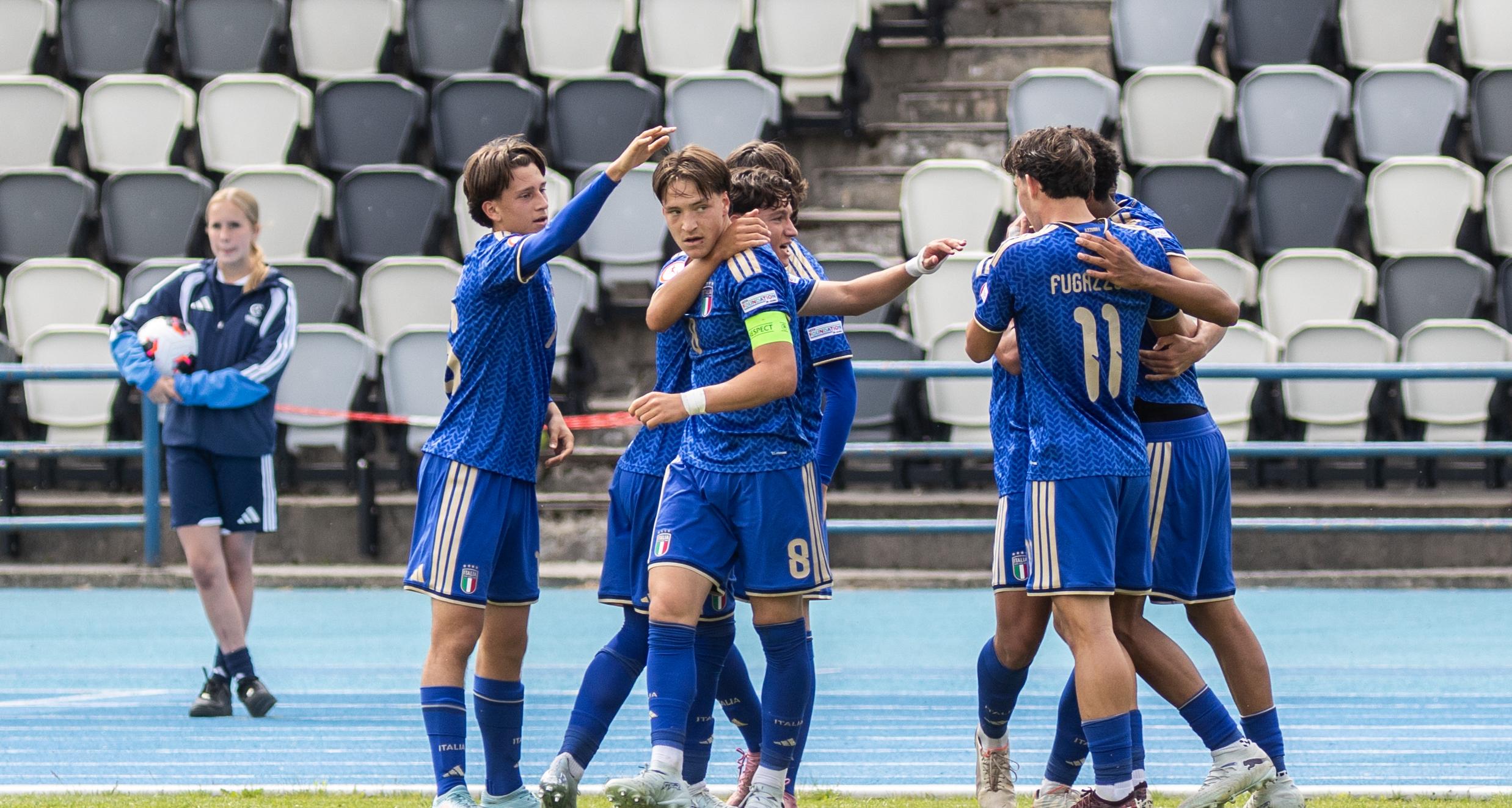 Gli Azzurrini volano in semifinale: 3-3 e primato nel girone