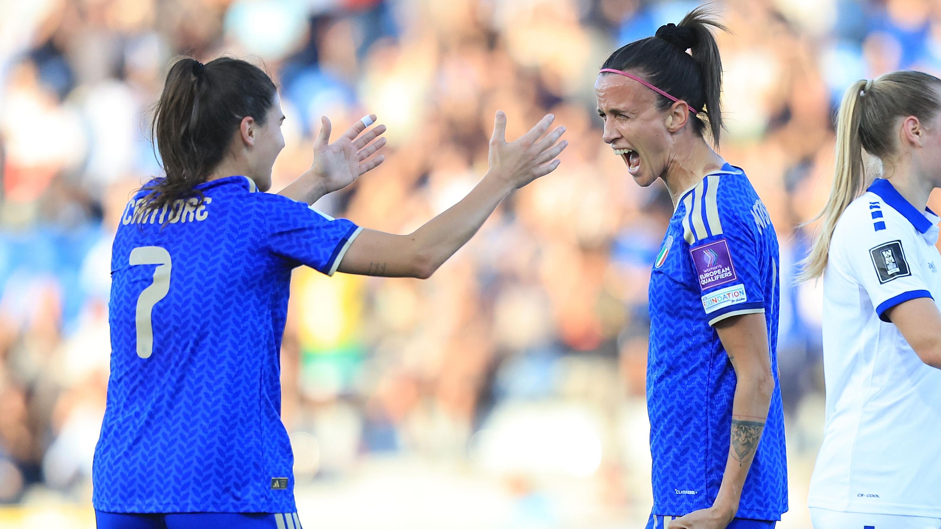 Azzurre dai due volti, ma basta un grande secondo tempo: a Pisa battuta la Serbia 3-0