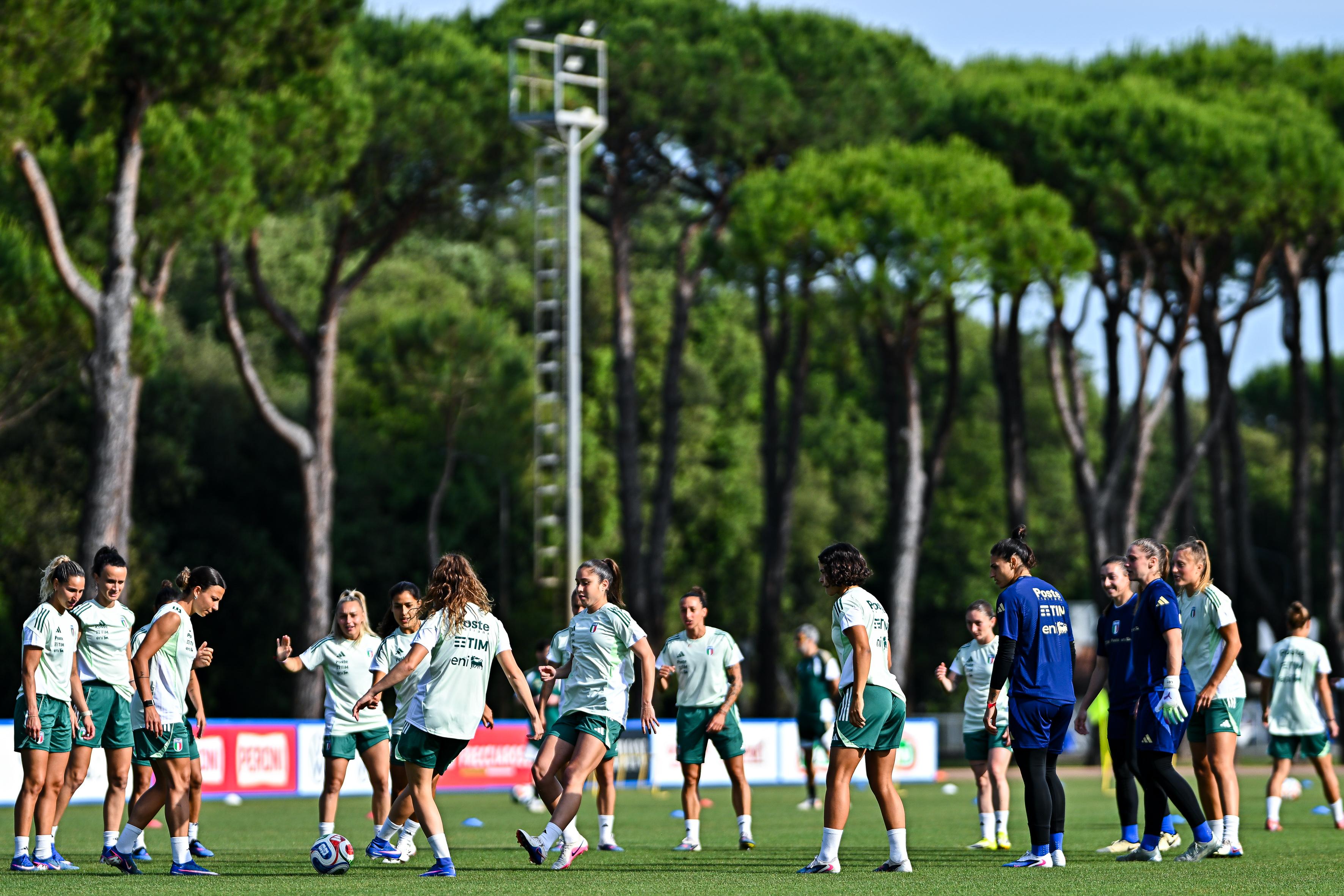 Verso gli ultimi 90’ delle qualificazioni mondiali: Azzurre già al lavoro a Tirrenia per preparare la trasferta in Svezia