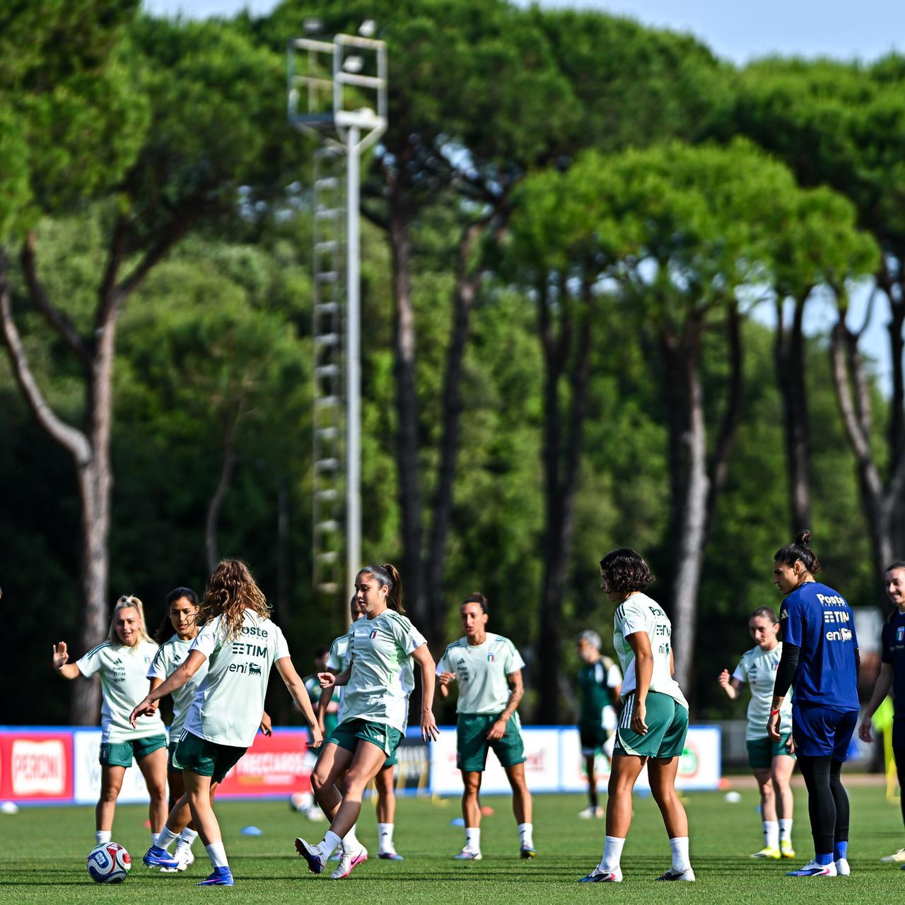90 minutes of World Cup Qualifying to go: Italy already back at work in Tirrenia ahead of their trip to Sweden