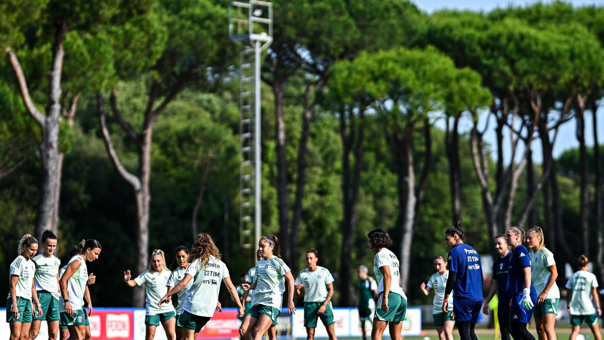 90 minutes of World Cup Qualifying to go: Italy already back at work in Tirrenia ahead of their trip to Sweden