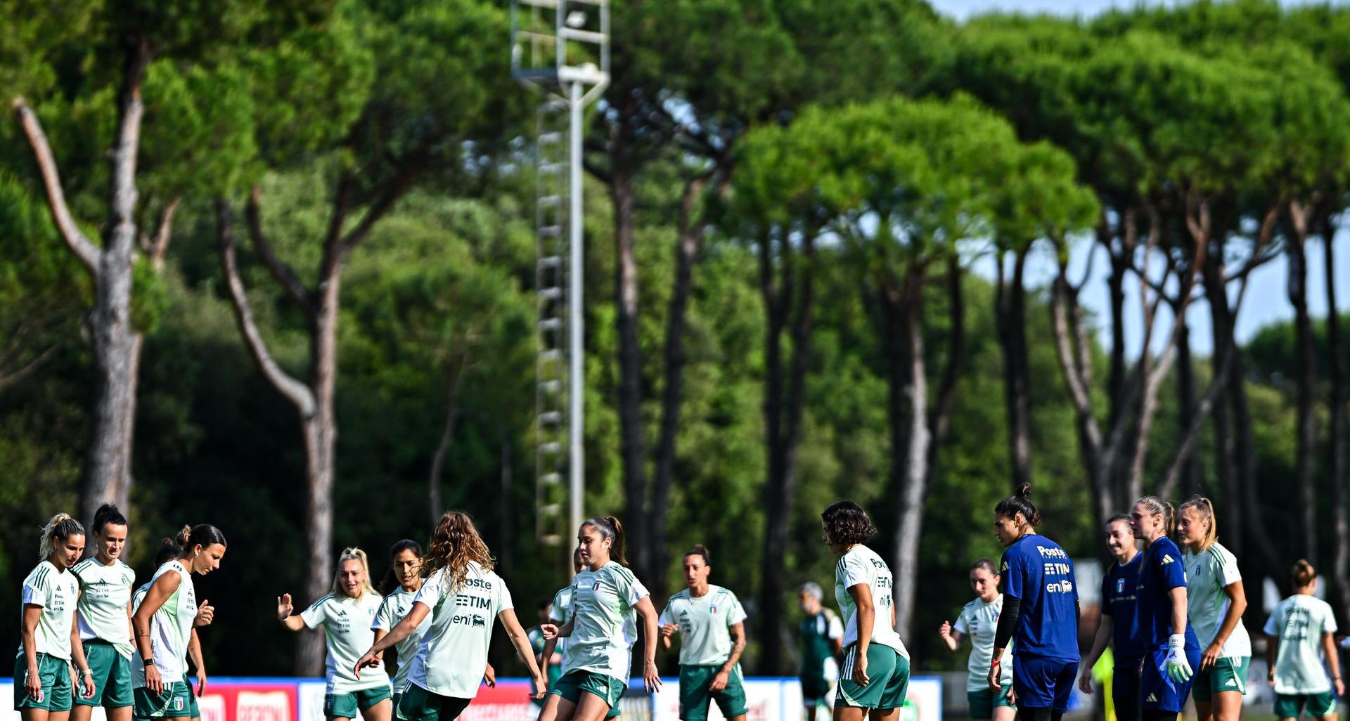 90 minutes of World Cup Qualifying to go: Italy already back at work in Tirrenia ahead of their trip to Sweden