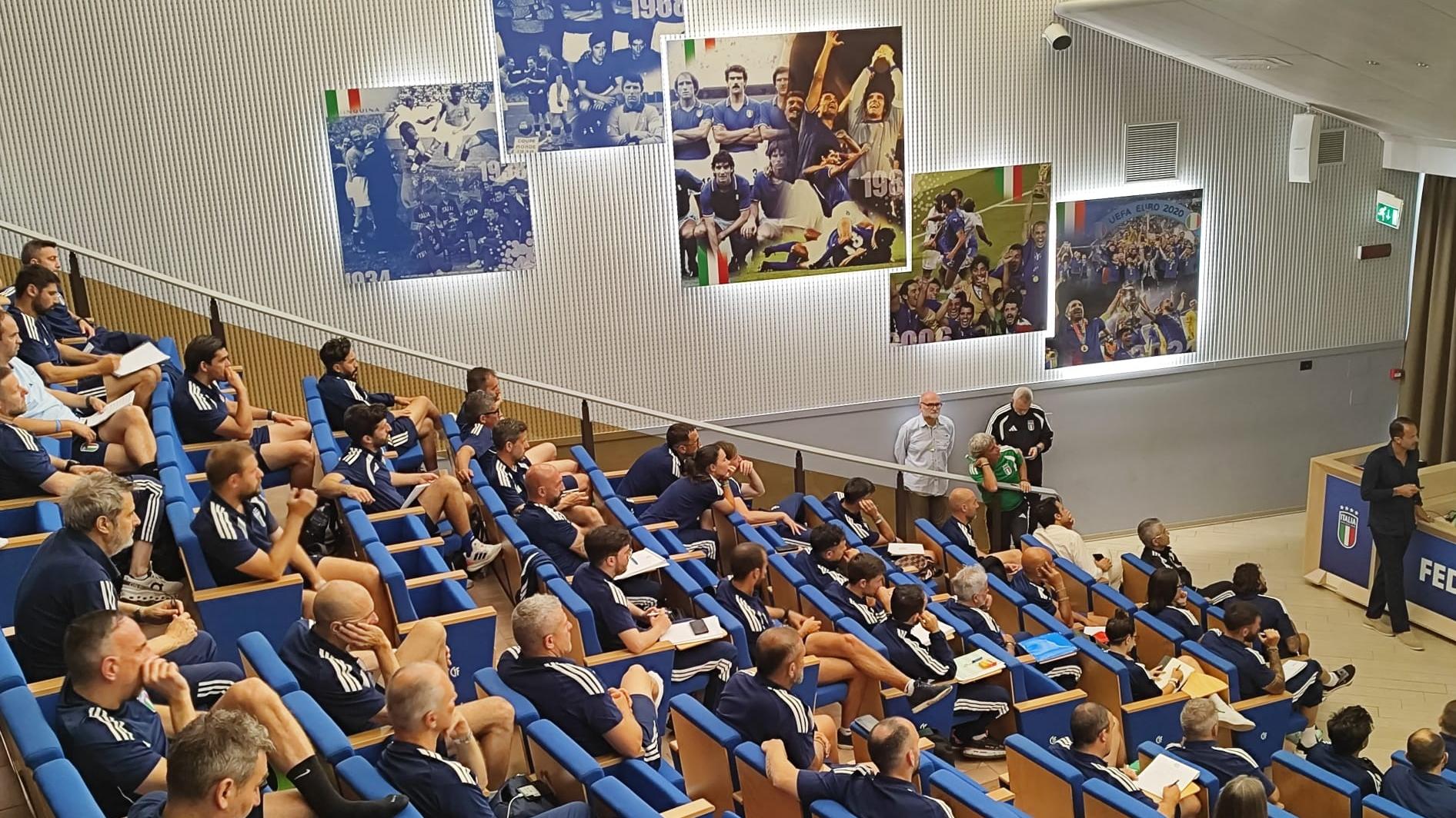 Gilardino in cattedra a Coverciano: “Emozionante tornare qui dove mi sono formato come allenatore”