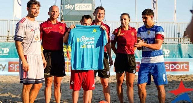 I ragazzi della Stella del Mare DCP al fianco della squadra di beach soccer, che esordisce in Serie A