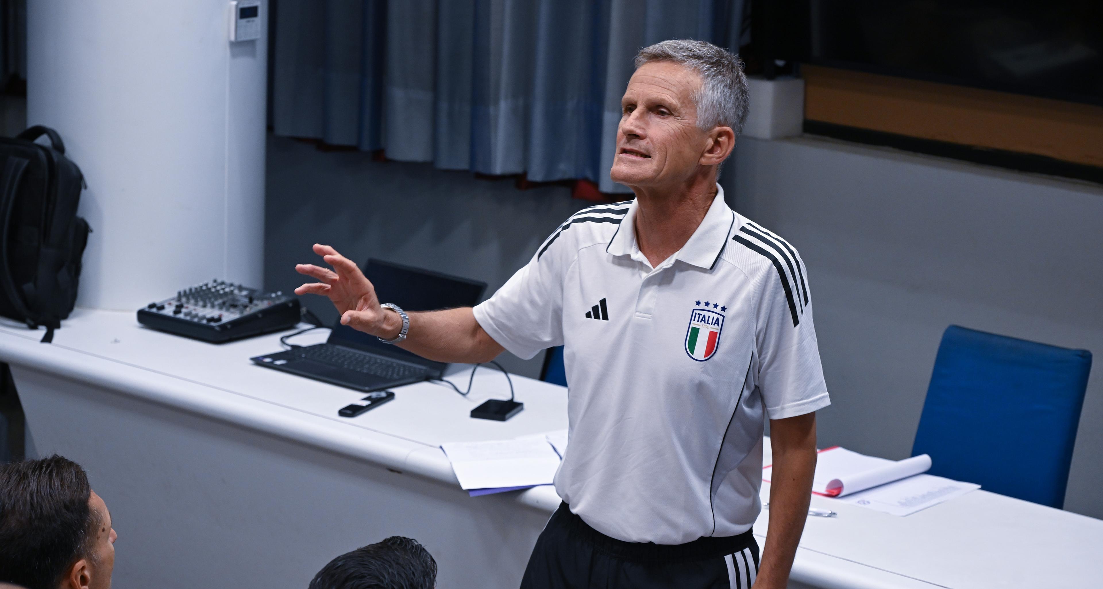 'Allenatore di calcio a cinque Licenza A’, la lezione inaugurale del corso