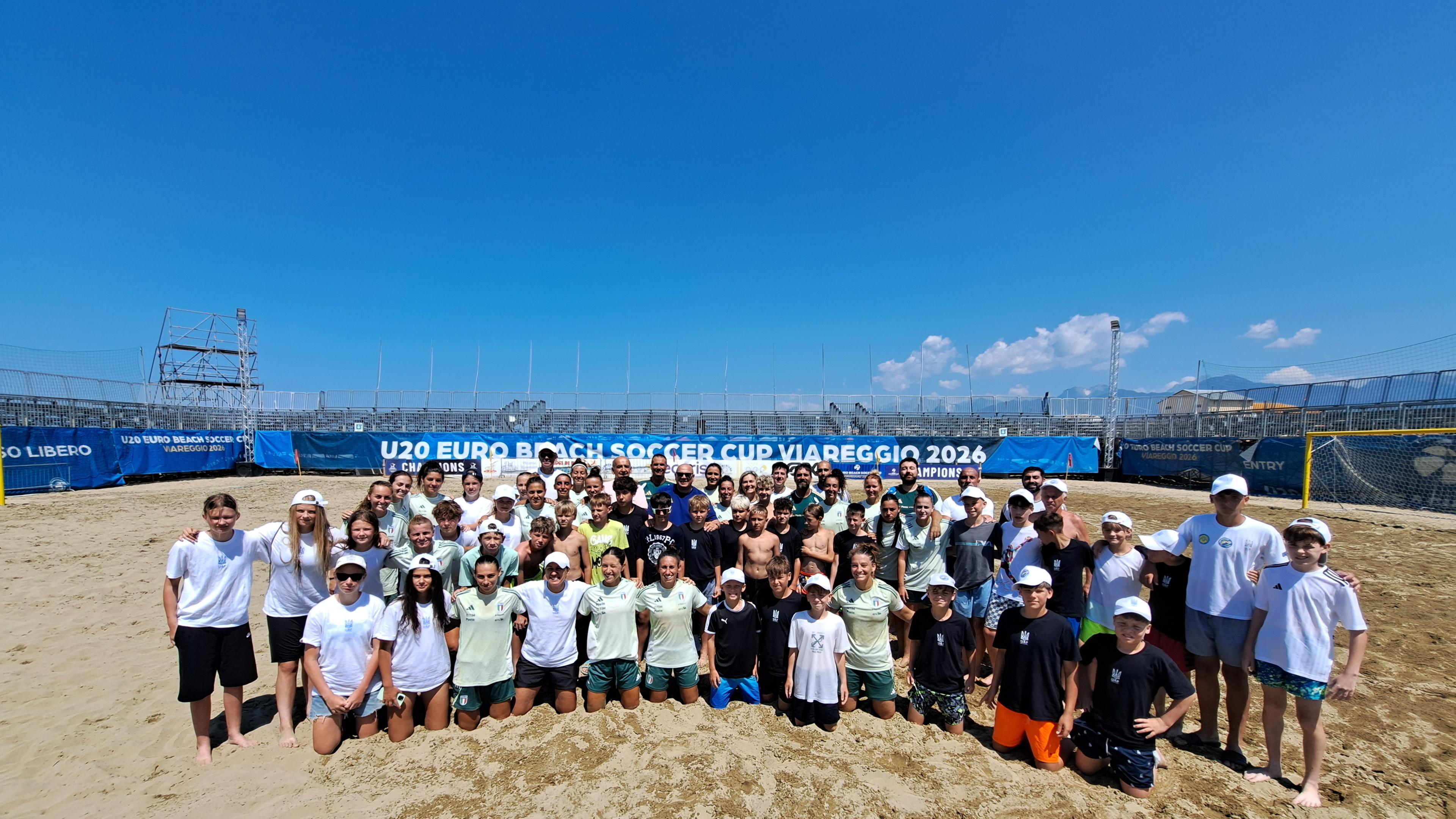 Training Camp per i giovani calciatori ucraini: da Coverciano a Viareggio, l’incontro con le Azzurre del beach soccer