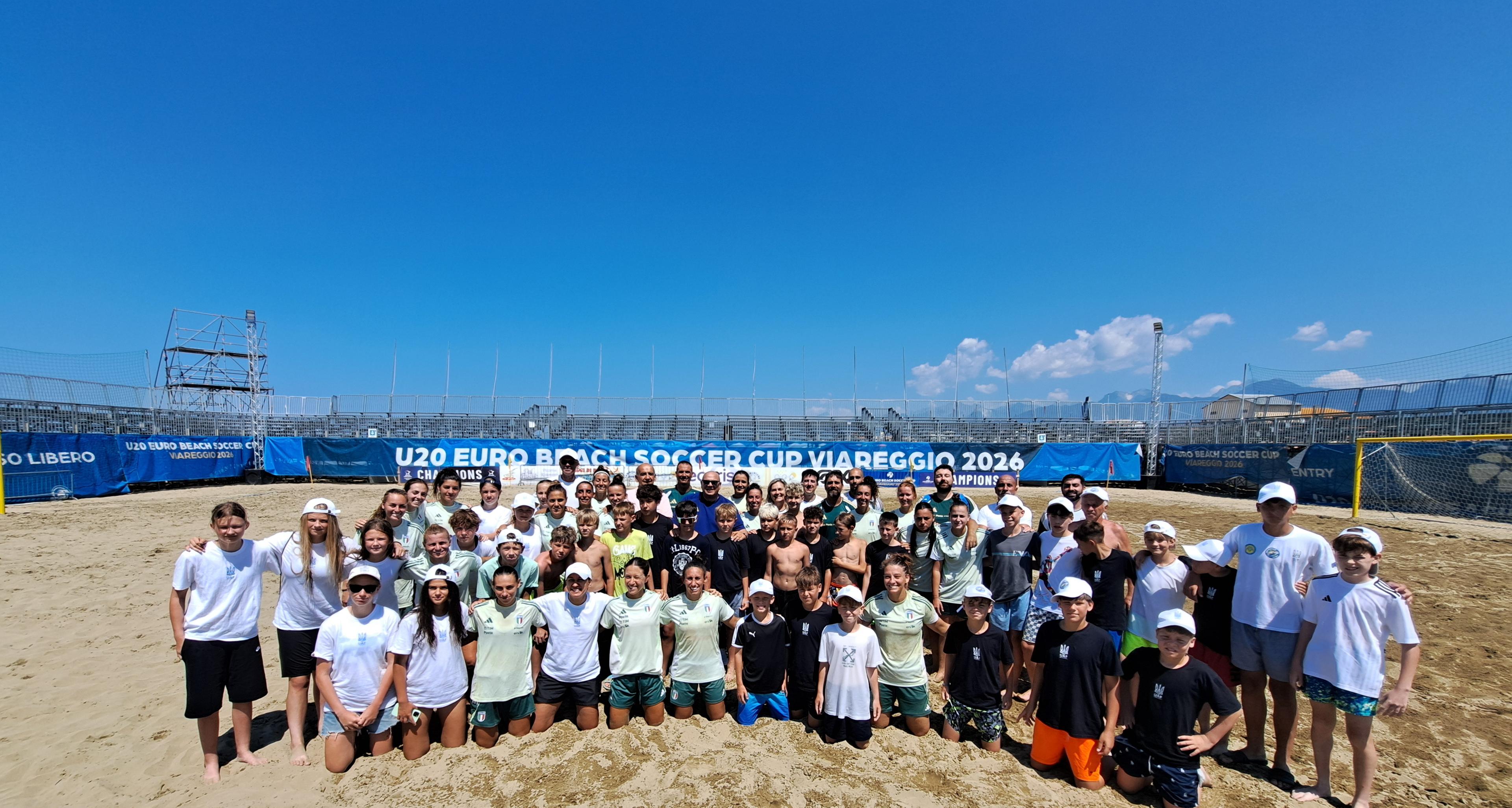 Training Camp per i giovani calciatori ucraini: da Coverciano a Viareggio, l’incontro con le Azzurre del beach soccer
