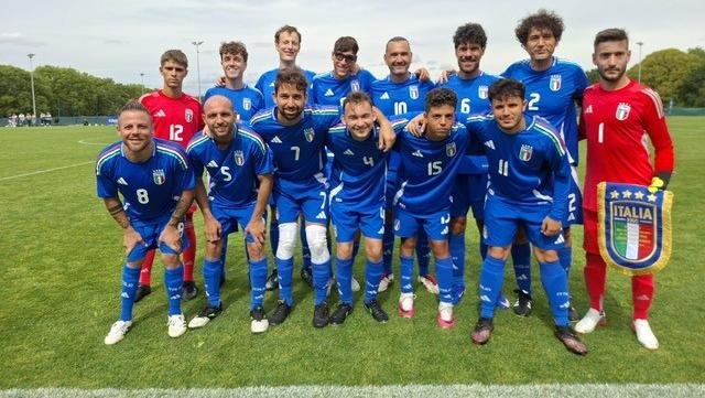 Il World Championship inizia alla grande! L'Italia stravince la partita d'esordio in un clima di festa