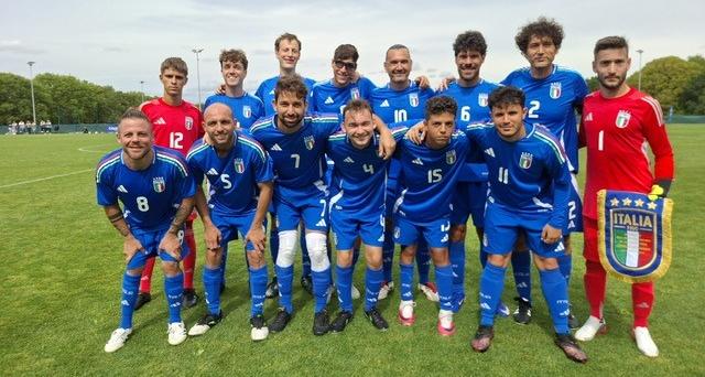 Il World Championship inizia alla grande! L'Italia stravince la partita d'esordio in un clima di festa
