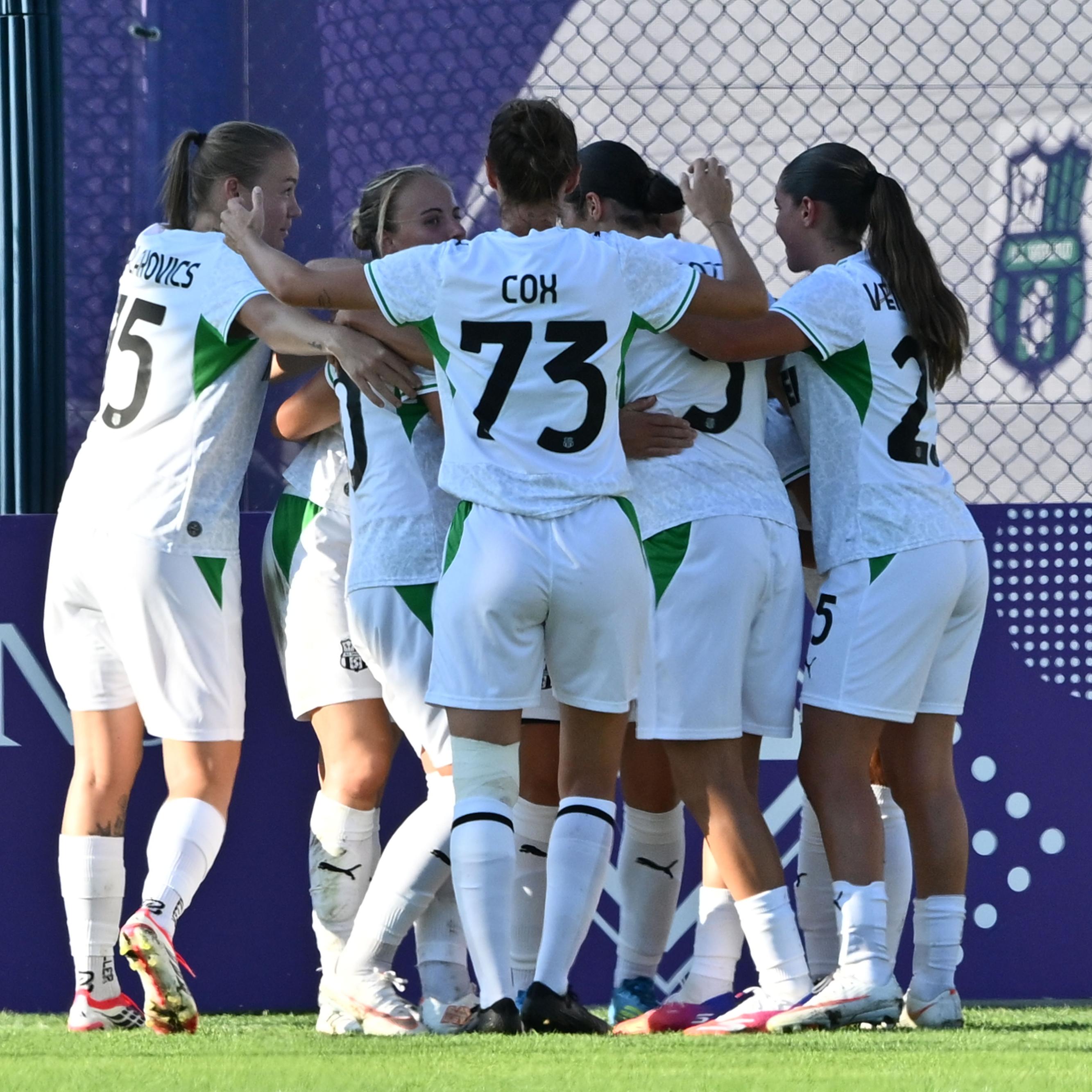 Sassuolo e Lazio vincono al debutto e raggiungono Roma e Inter in testa ai rispettivi gironi