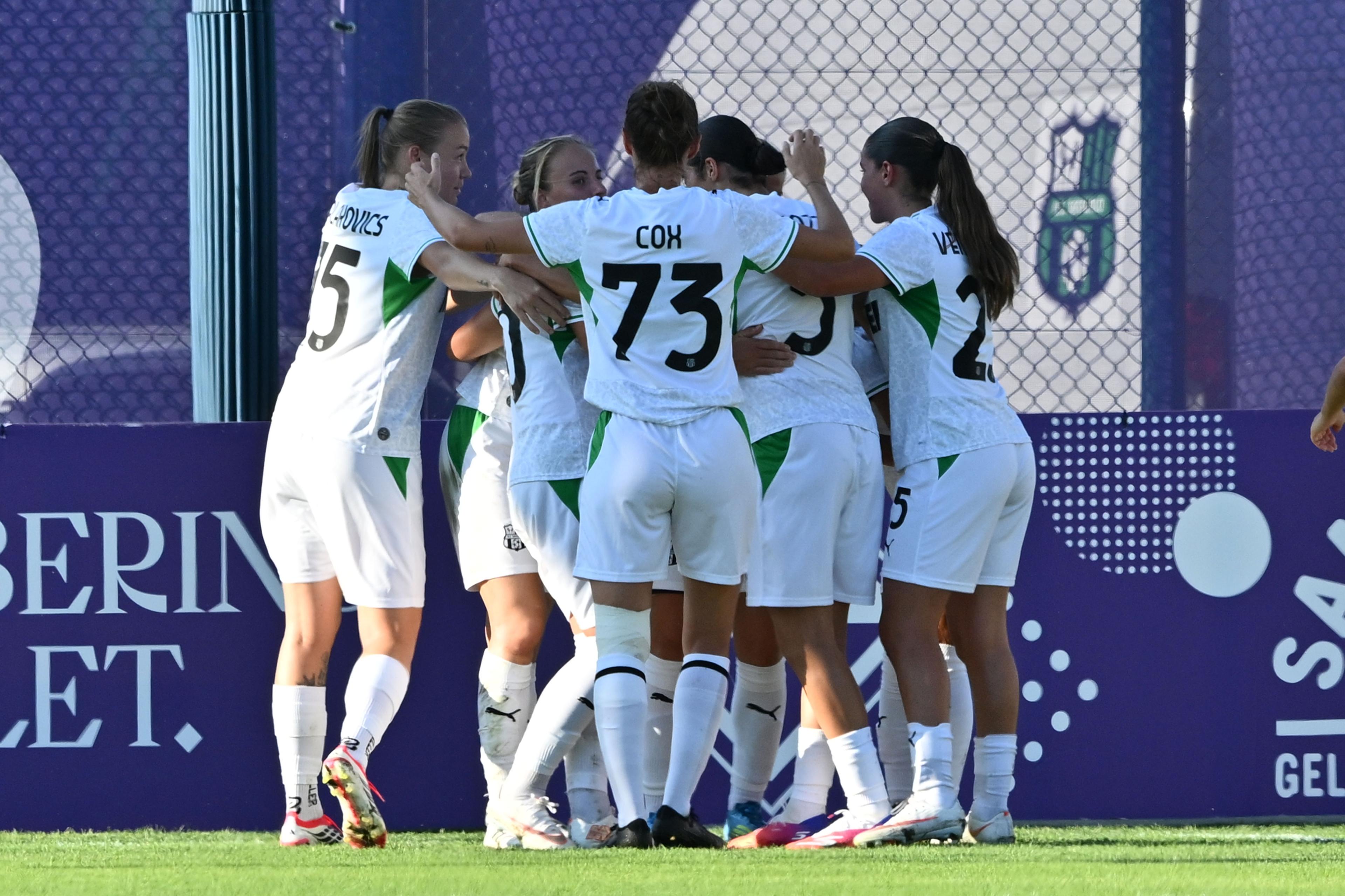 Sassuolo e Lazio vincono al debutto e raggiungono Roma e Inter in testa ai rispettivi gironi