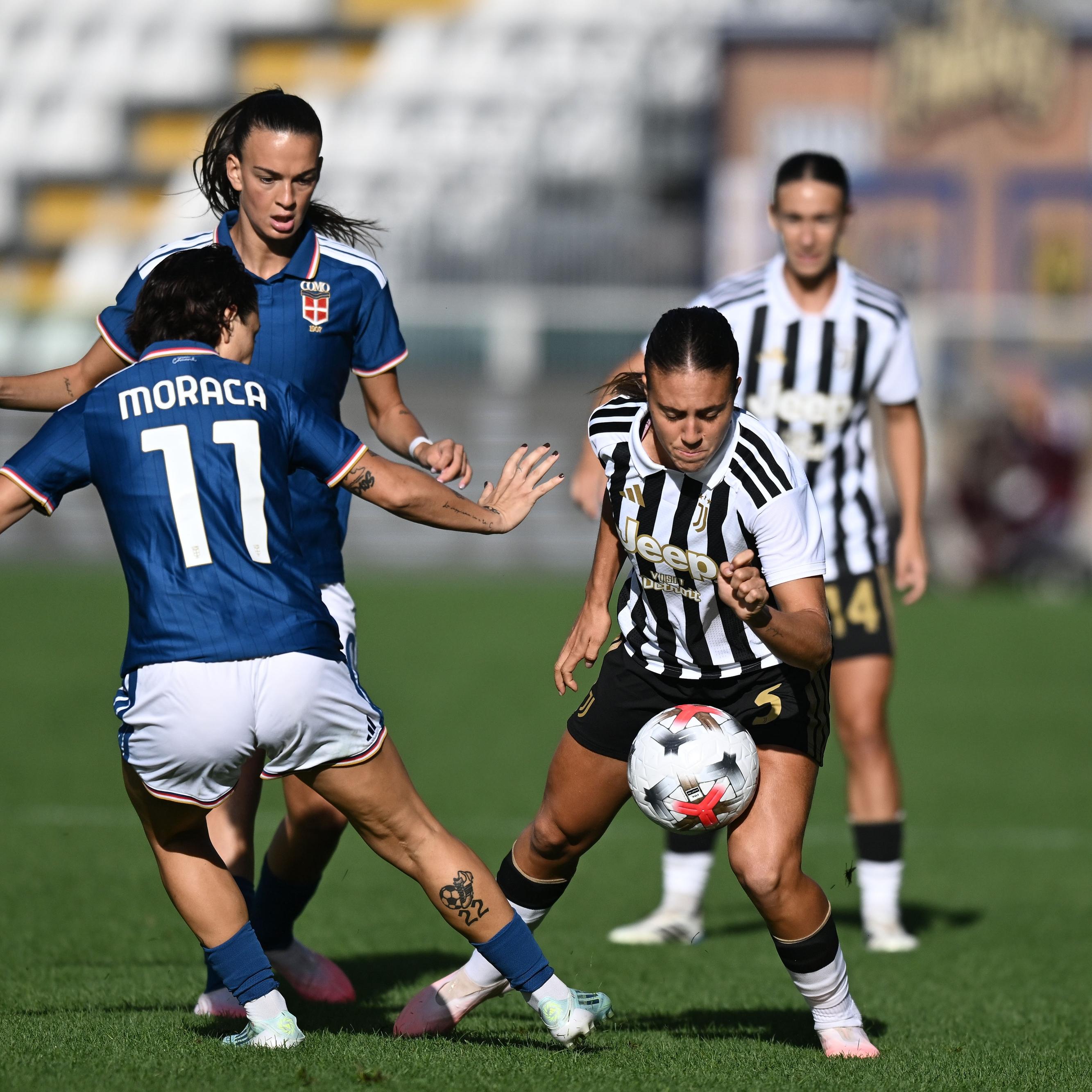 Tra sabato e domenica la seconda giornata: Milan-Como 1907 e Roma-Sassuolo in diretta su Sky Sport e NOW