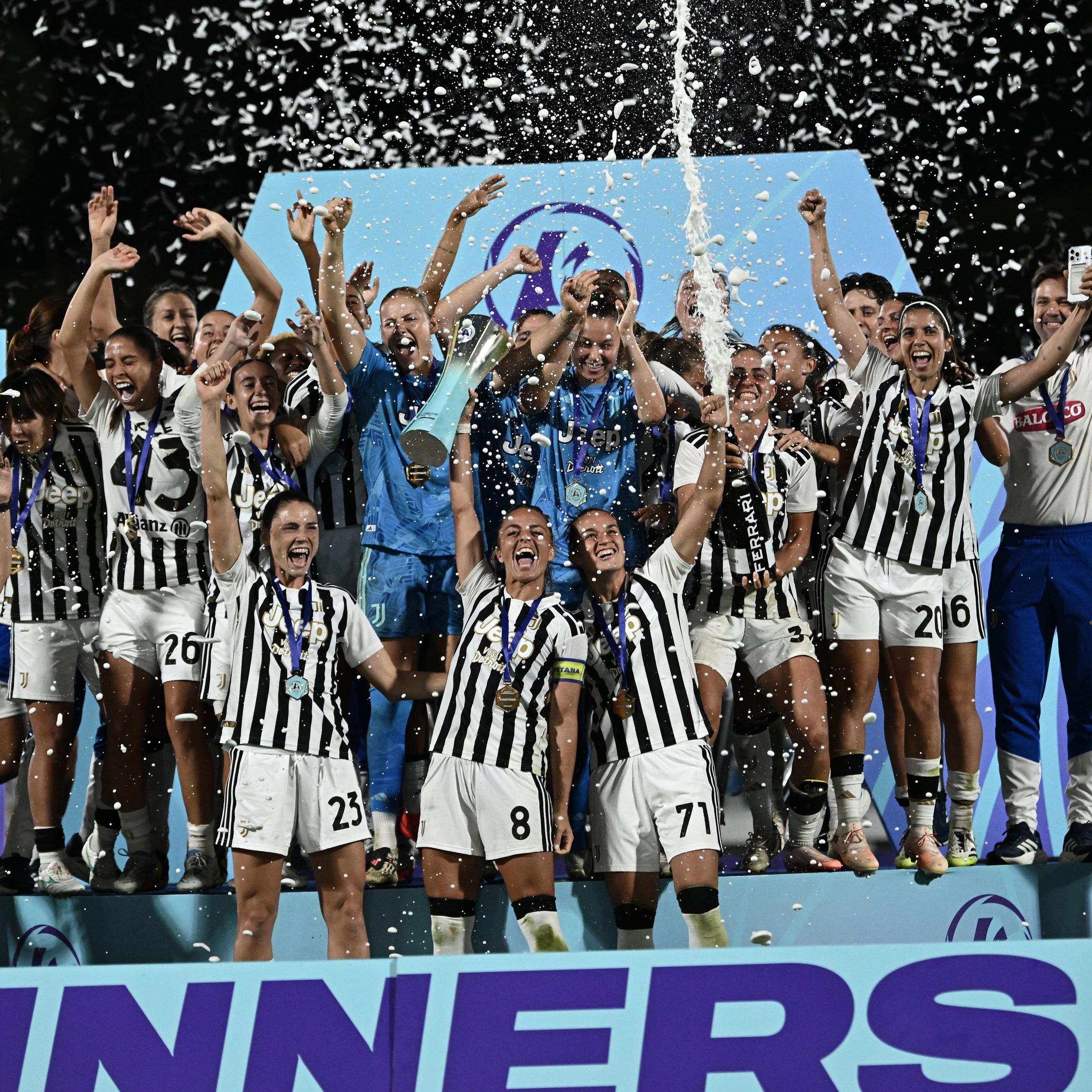 Un anno dopo è ancora Juventus! Clamorosa rimonta delle bianconere, la squadra di Guerrero batte la Roma ai rigori e vince il primo trofeo della stagione