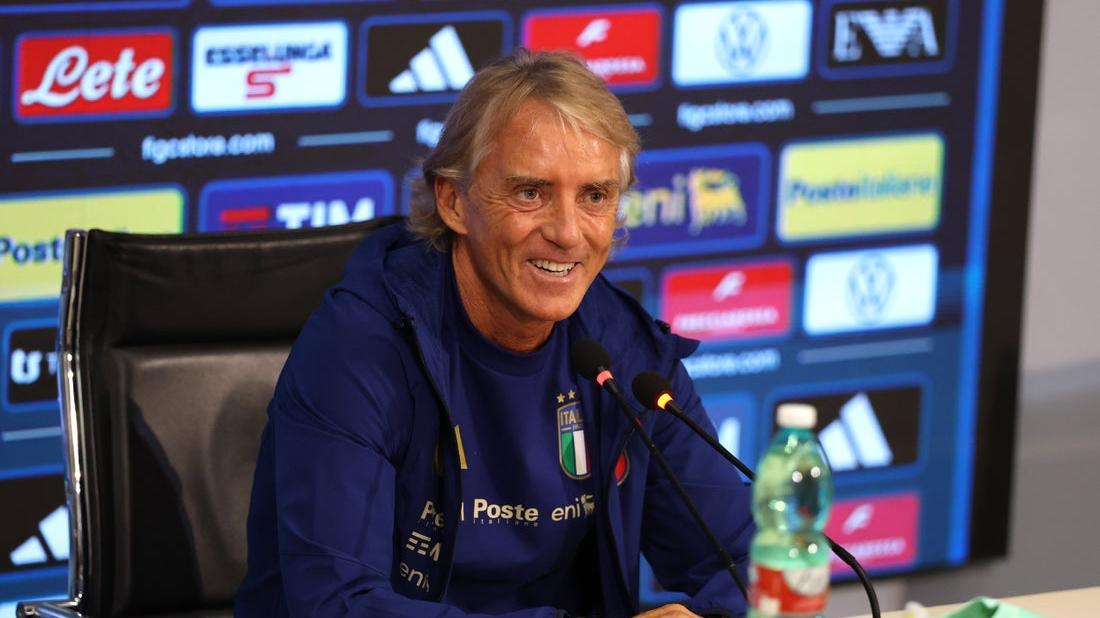 Mancini torna a Coverciano, al via la sua seconda avventura in azzurro: “Sono qui per vincere, ci toglieremo delle belle soddisfazioni”