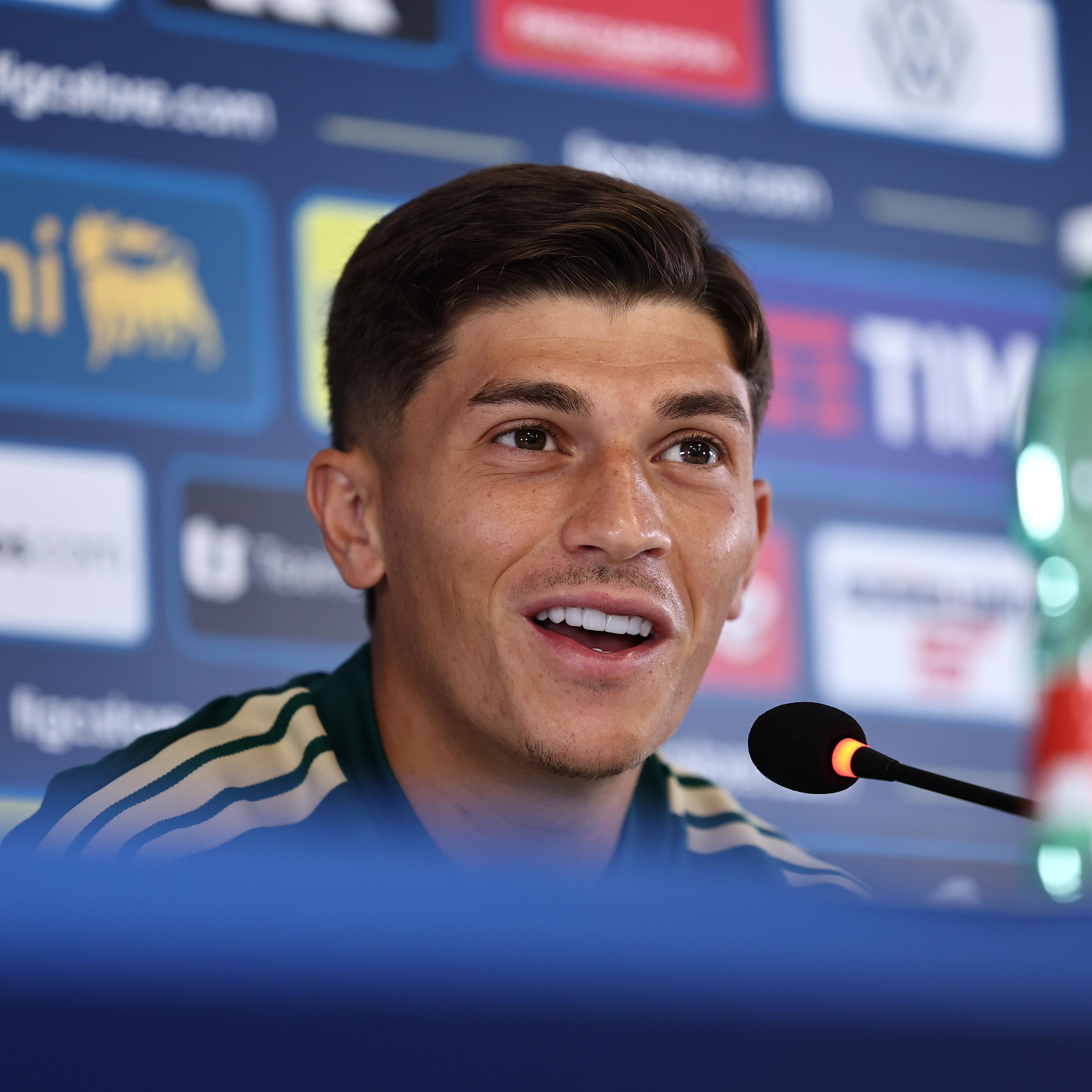 Favasuli, dalla B alle notti di Champions: “A volte i sogni si realizzano. Devo dire grazie a Baldini e al Catanzaro”