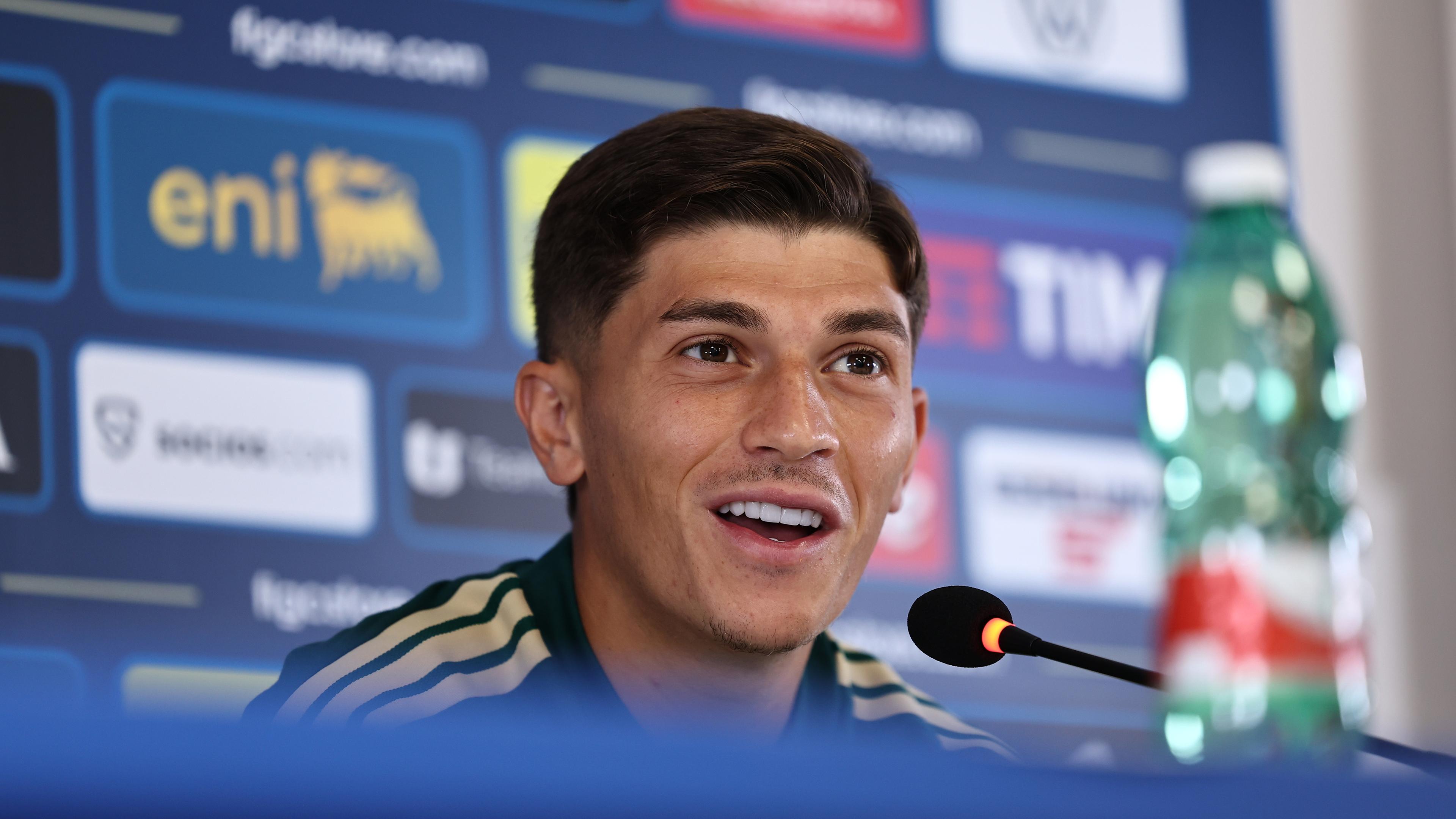 Favasuli dalla B alle notti di Champions: “A volte i sogni si realizzano. Devo dire grazie a Baldini e al Catanzaro”
