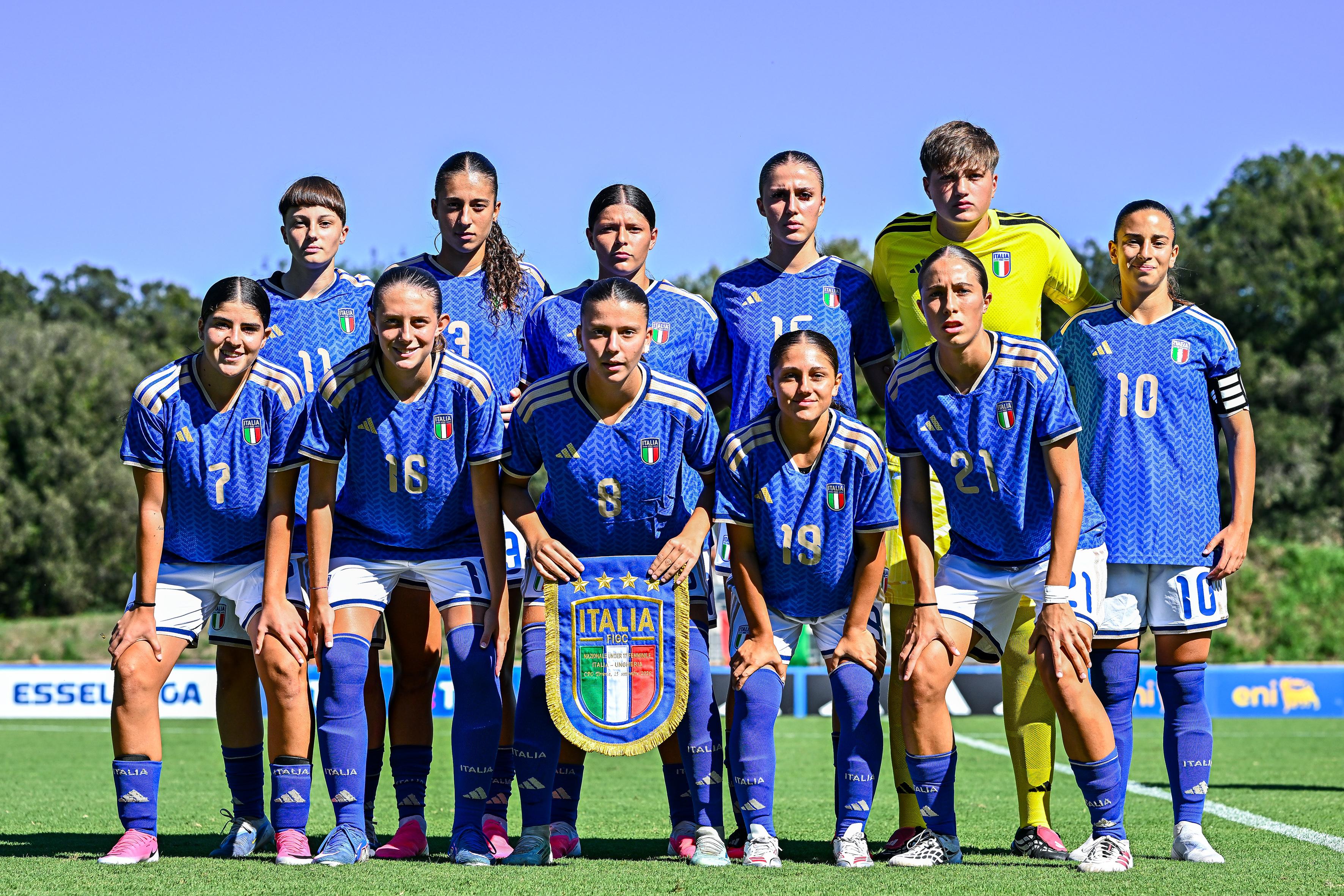 Le Azzurrine si preparano per il Round 1 di qualificazione all’Europeo: stage a Roma con 24 calciatrici, poi la lista delle 20 per la Norvegia