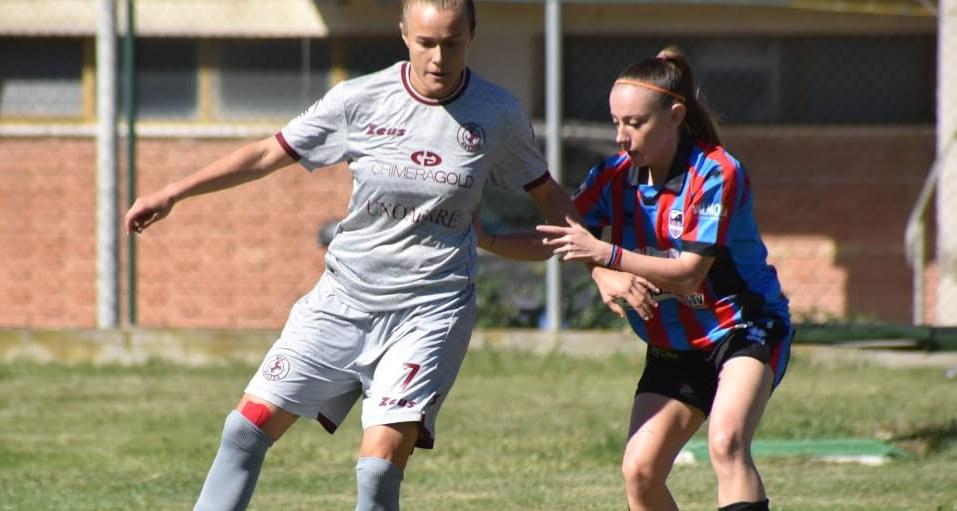 Doppio pareggio negli anticipi: un gol per parte tra Arezzo e Catania, 0-0 tra Moncalieri e Frosinone. Domenica il resto del programma