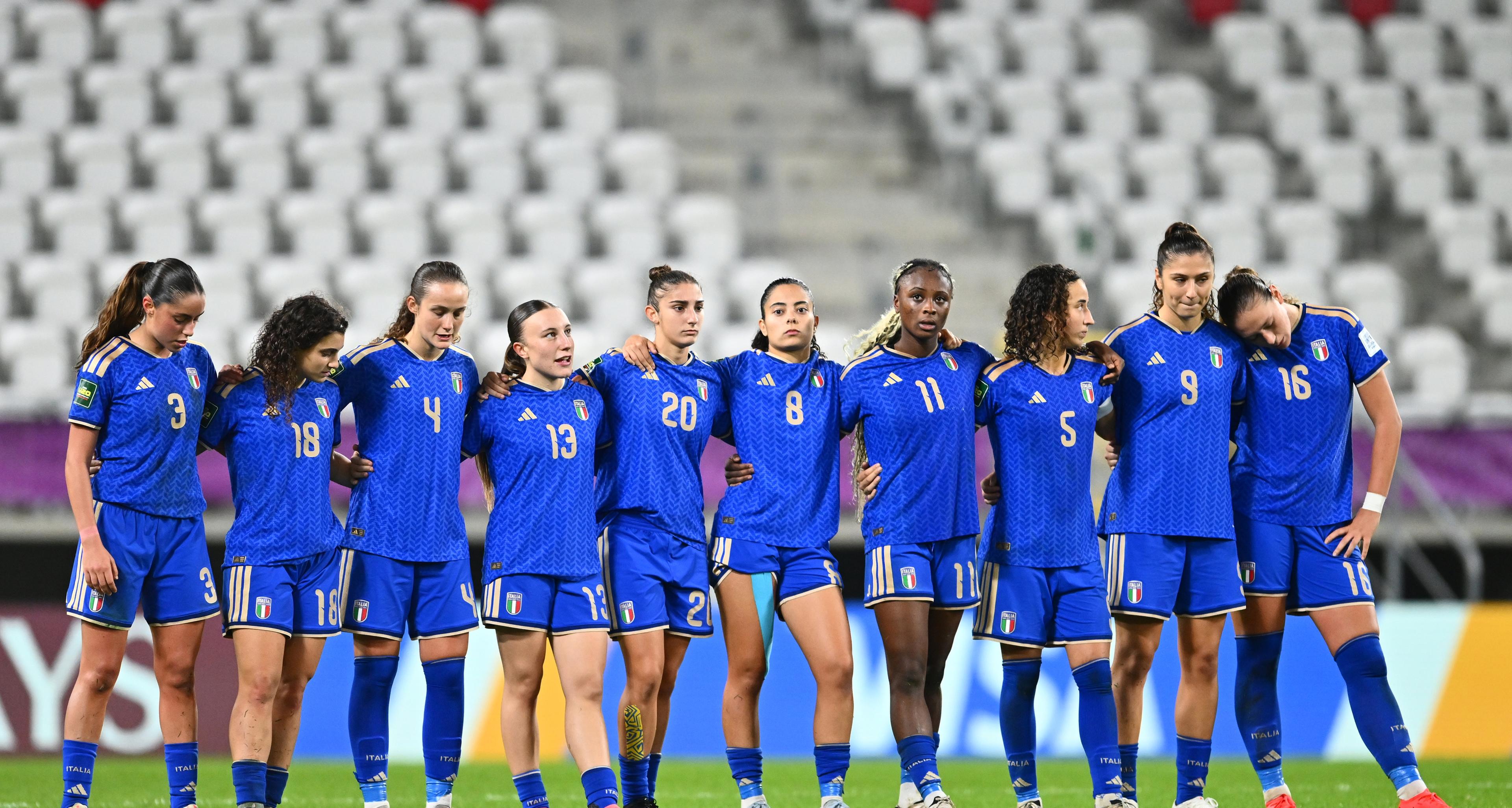 Italia, così fa male: Azzurrine sconfitte ai rigori dalla Colombia nella finale per il bronzo. Matteucci: “Orgoglioso delle ragazze, di questo Mondiale ci porteremo dentro ogni momento”