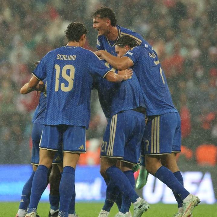 Azzurri dance in the rain to beat Türkiye 4-1 in Bursa