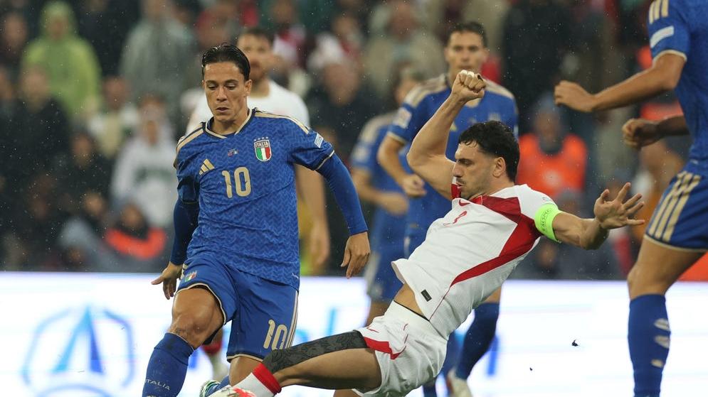 Azzurri tornati al lavoro a Coverciano, Raspadori lascia il raduno