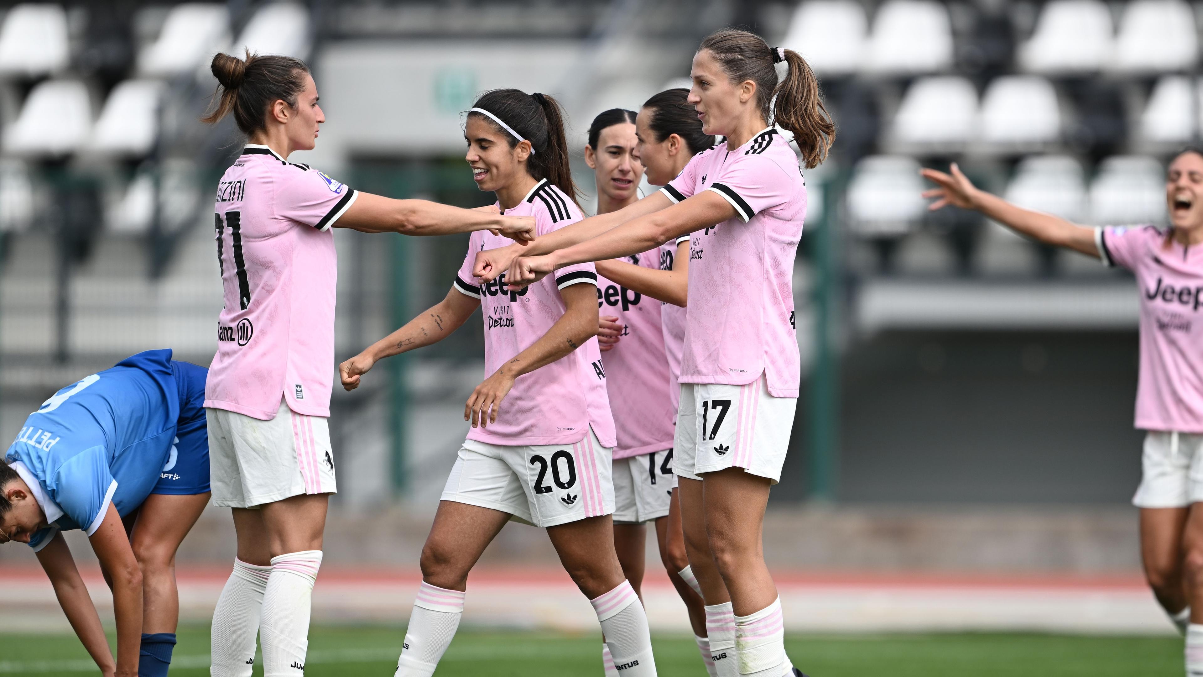 Prima vittoria per la Juventus: tris delle bianconere all’Häcken. Roma ko, il Barcellona ne fa sei al Tre Fontane. Oggi l’Inter