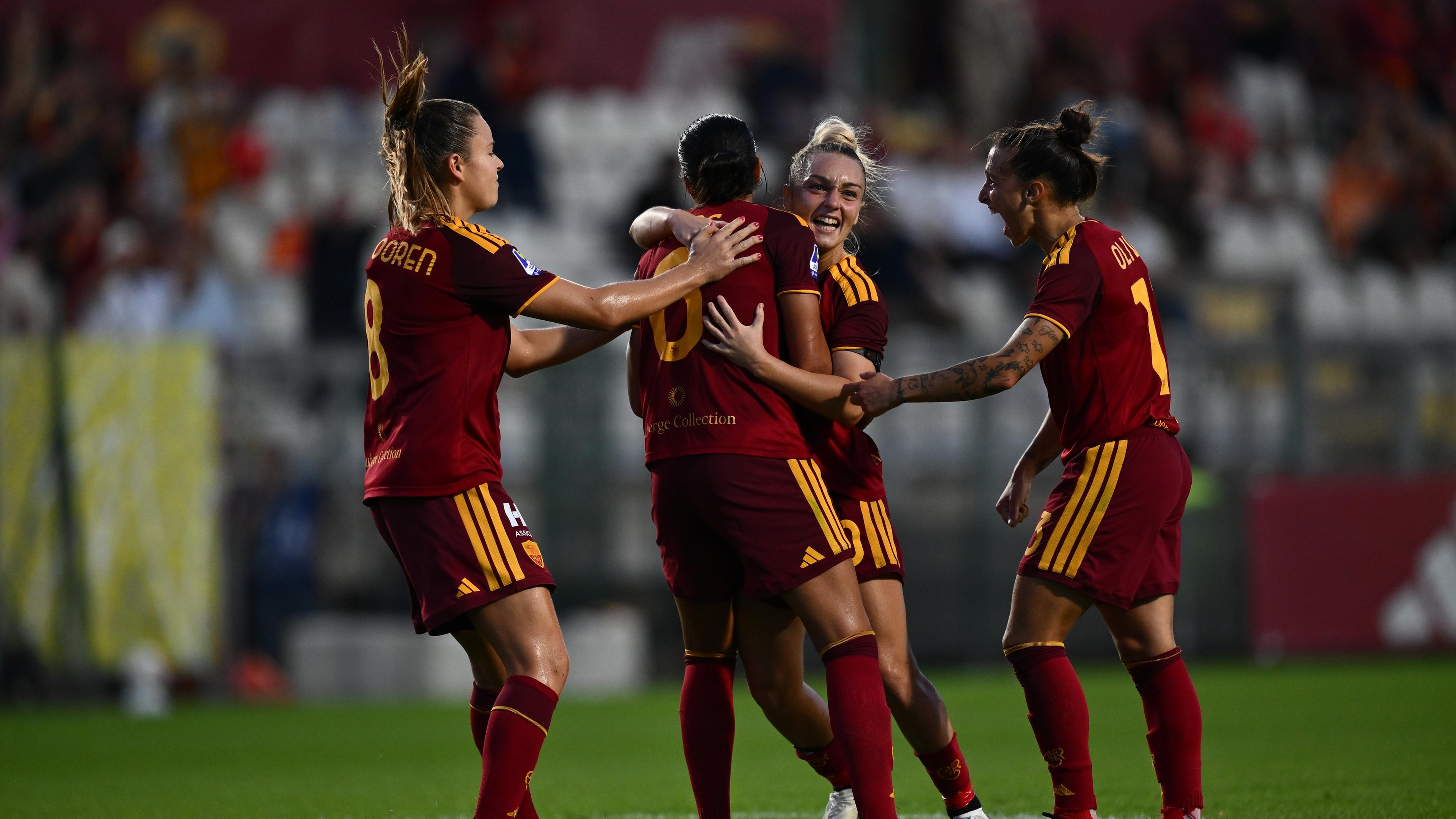 La Roma si prende derby e primato: Lazio ko 3-1. Sorride la Fiorentina, che colpo della Ternana