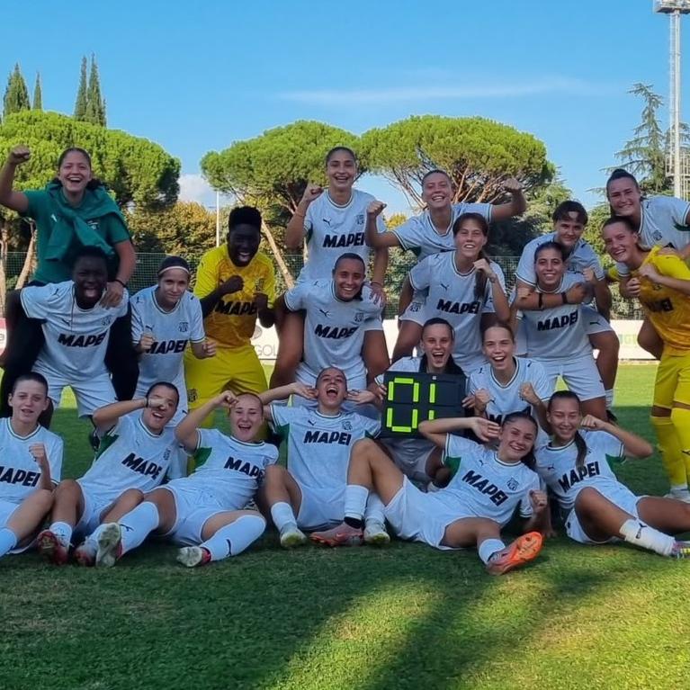 Milan e Roma dettano il ritmo: tre su tre e vetta solitaria. Juventus e Sassuolo restano in scia