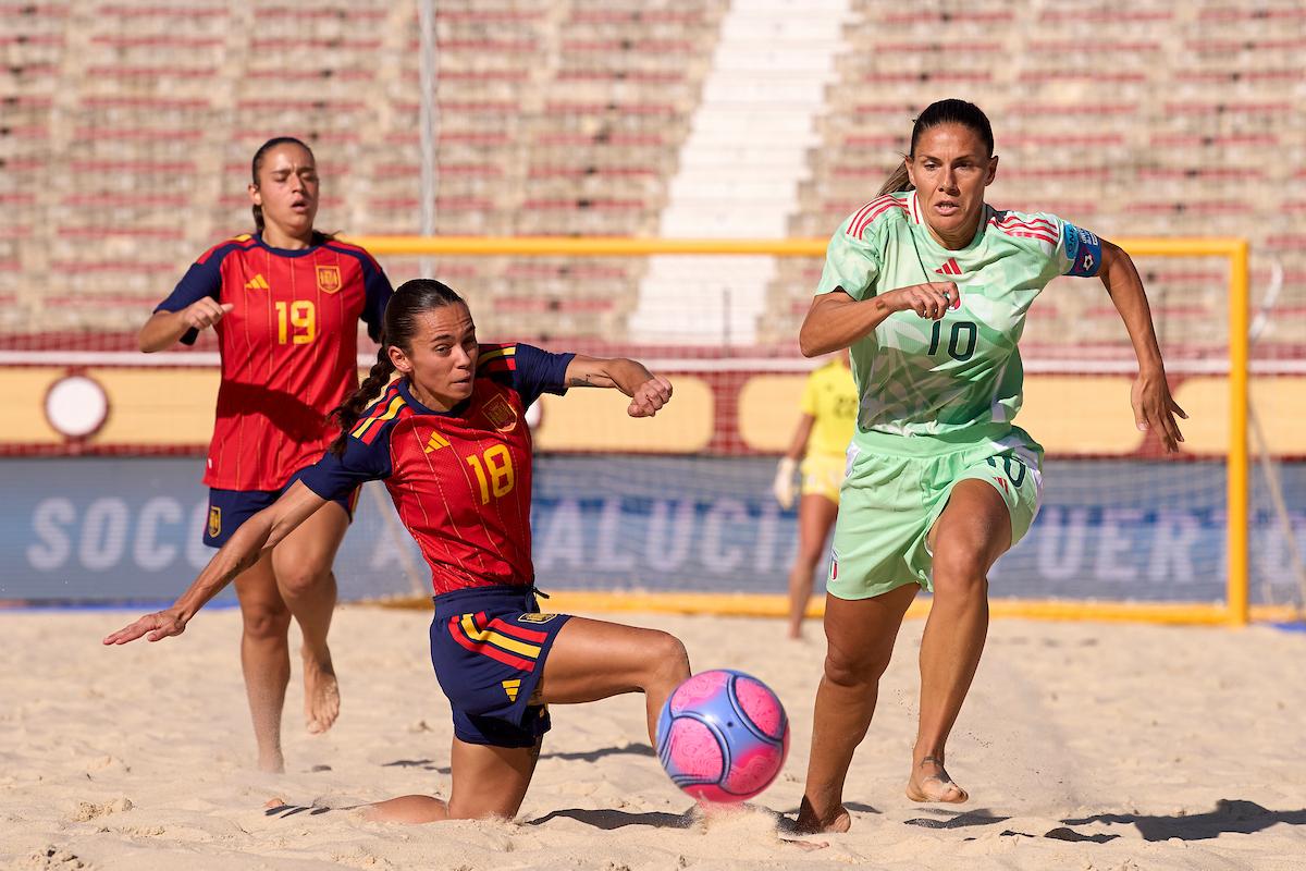 Mundialito, un’altra beffa per l’Italia: la Spagna rimonta tre gol negli ultimi due minuti e batte le Azzurre