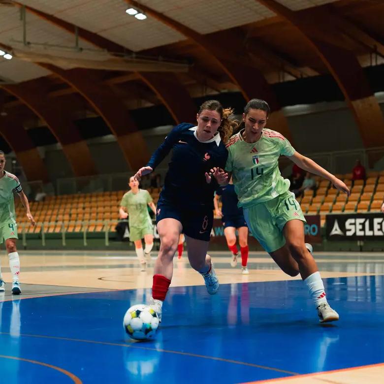 Qualificazione all’Europeo: una grande Italia batte 4-0 la Francia. Tutto aperto per volare a Croazia 2027