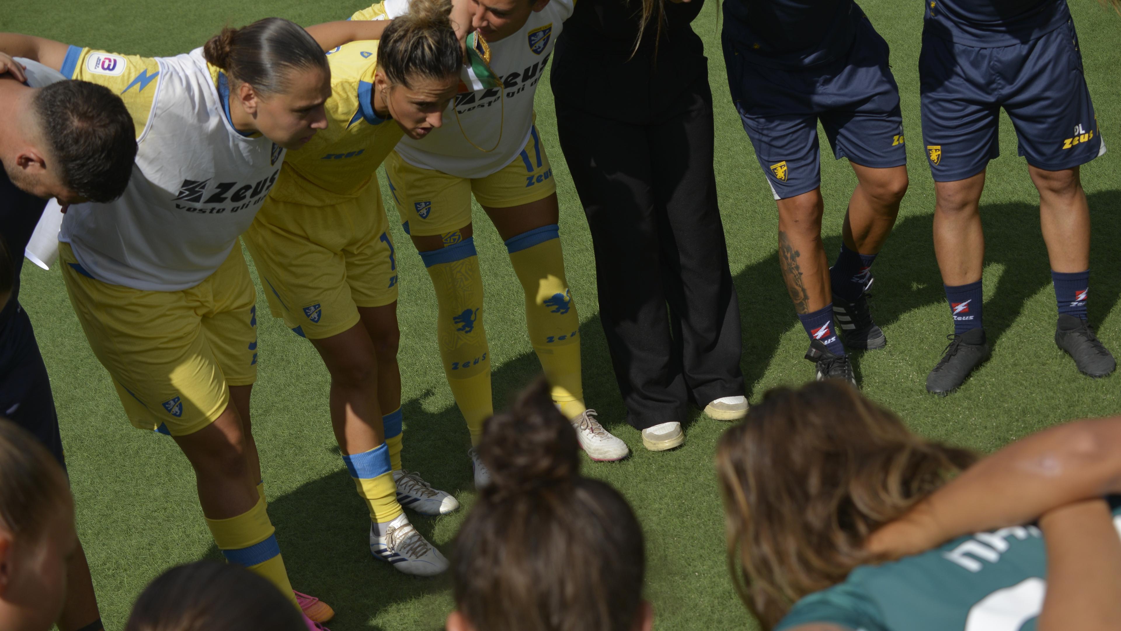La 5ª giornata parte col botto: il Genoa capolista ospita il Lumezzane, a seguire l’altro anticipo tra Bologna e Frosinone
