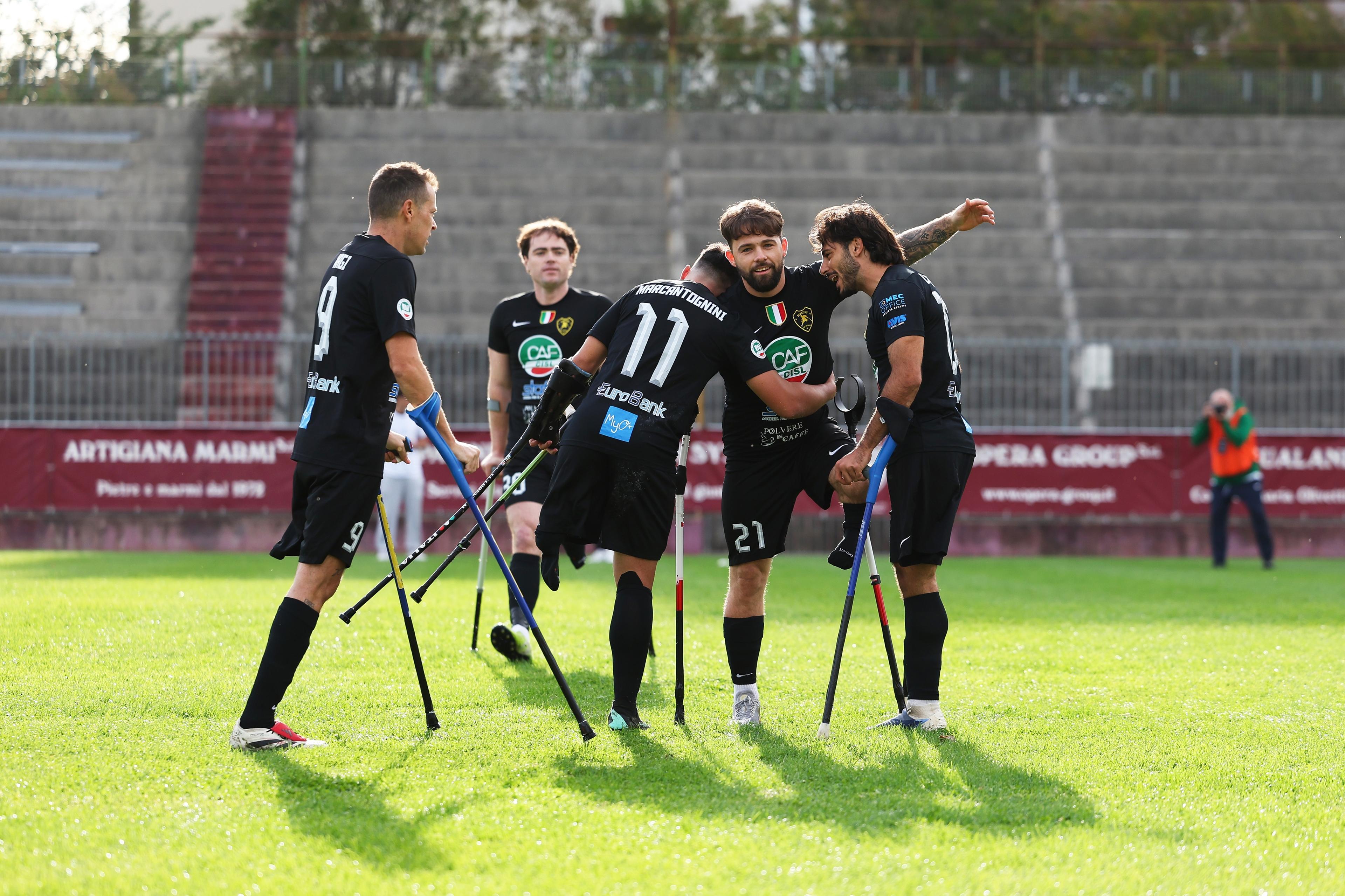 Iniziata a Fano la Champions League del Calcio Amputati: l'italiana Sporting stravince le prime 2 partite!