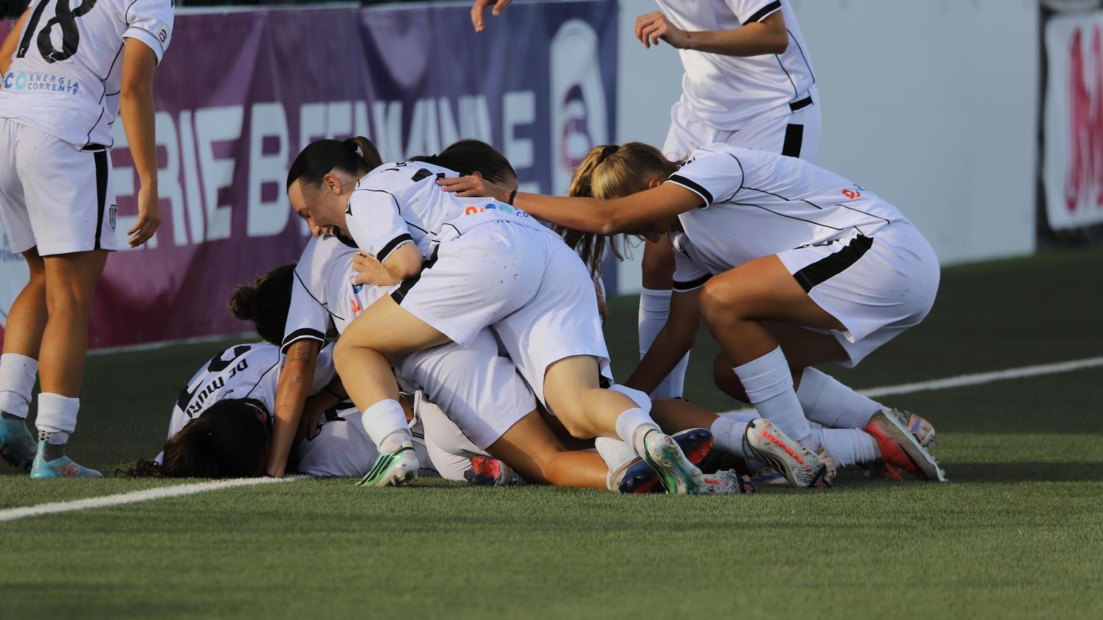 Il Frosinone vince e mantiene la vetta aspettando il recupero del Cesena, Res Donna Roma seconda