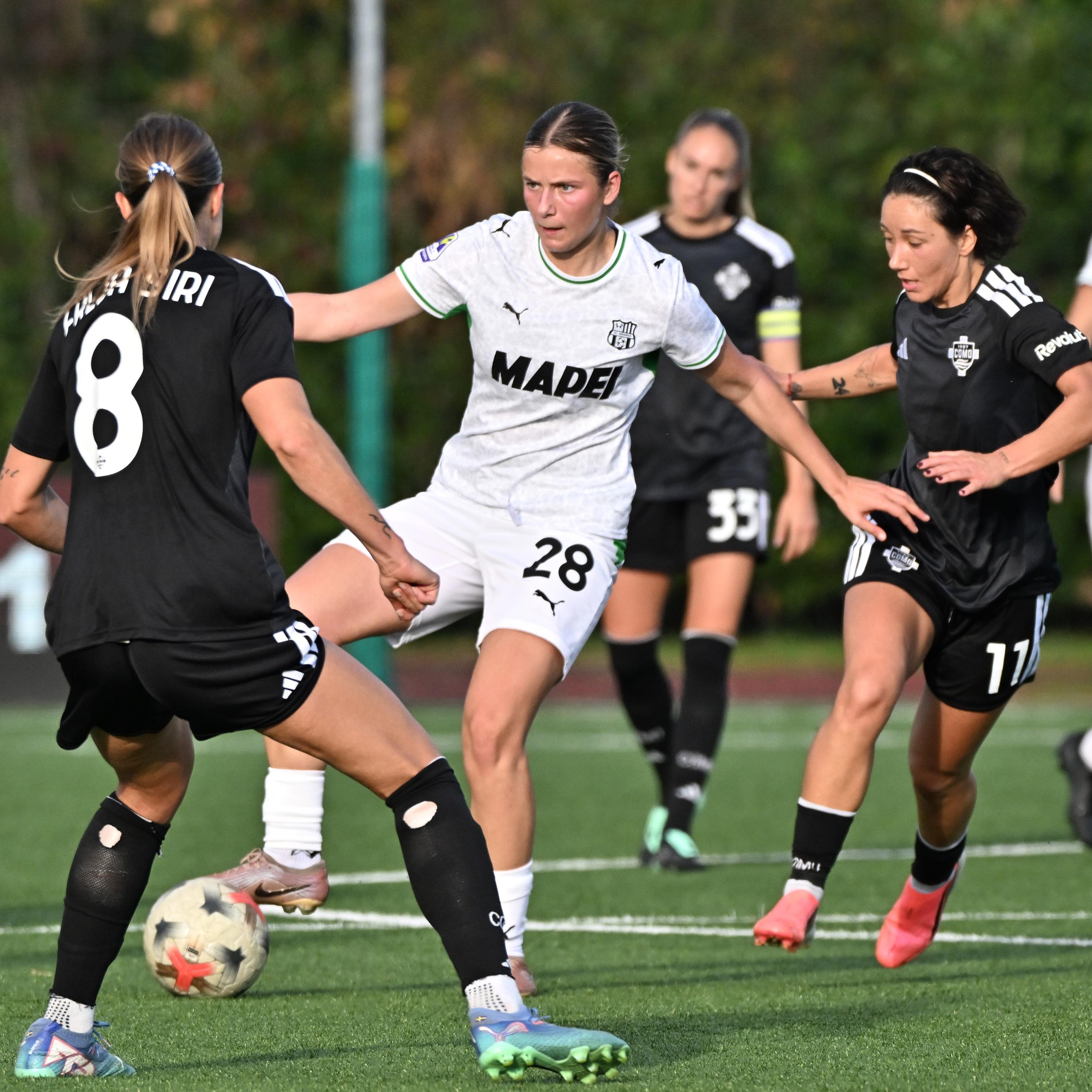 Un weekend lungo tre giorni: sabato Ternana Women-Como 1907 e il derby Sassuolo-Parma. La Roma ospita la Napoli Women, lunedì Fiorentina-Juventus