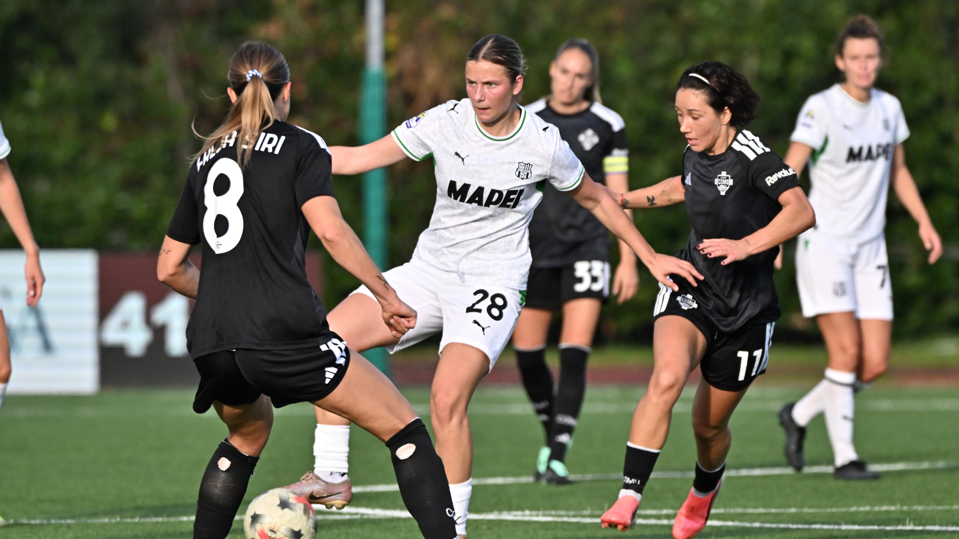 Un weekend lungo tre giorni: sabato Ternana Women-Como 1907 e il derby Sassuolo-Parma. La Roma ospita la Napoli Women, lunedì Fiorentina-Juventus