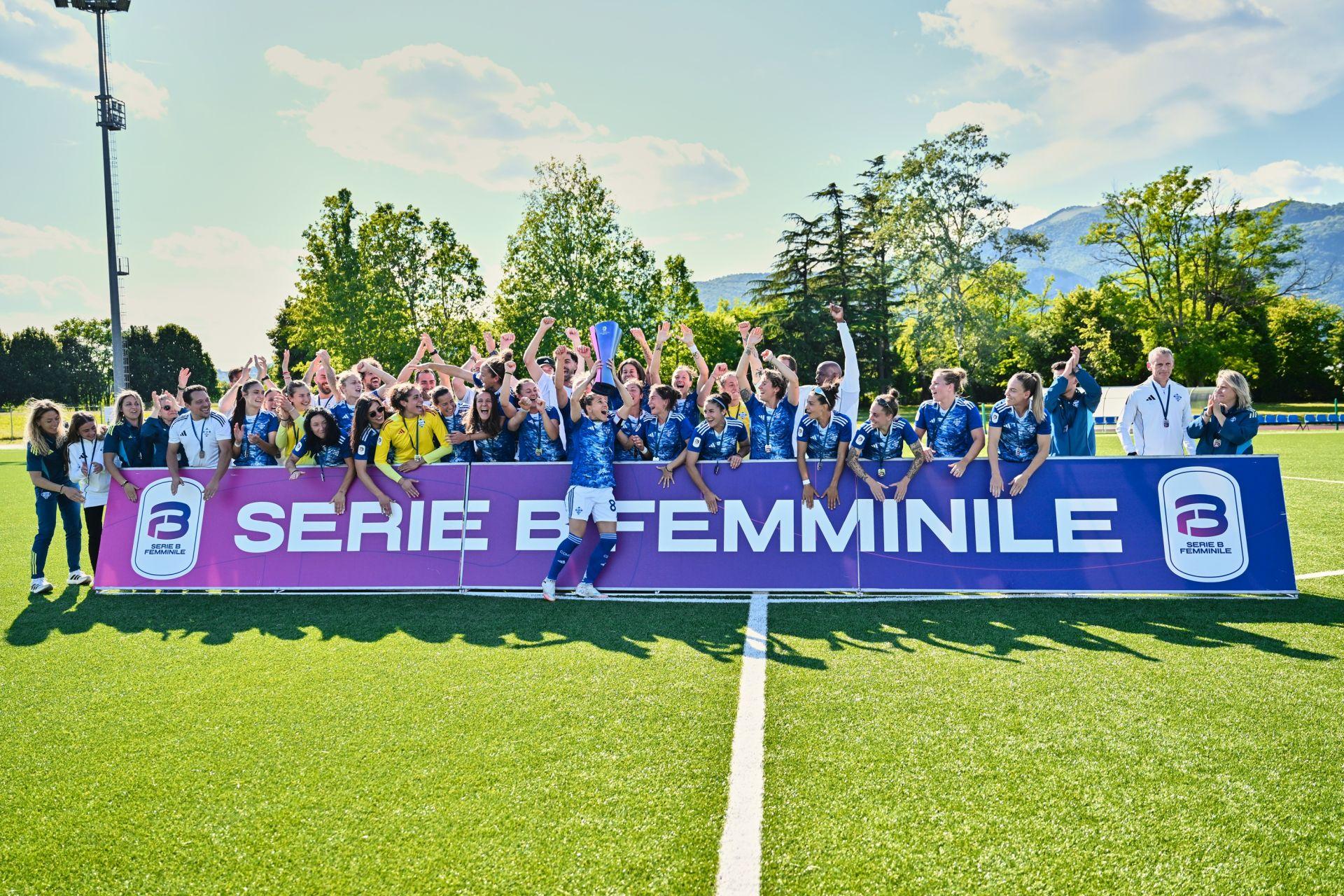 Il Como 1907, vincitrice del campionato 2025-26